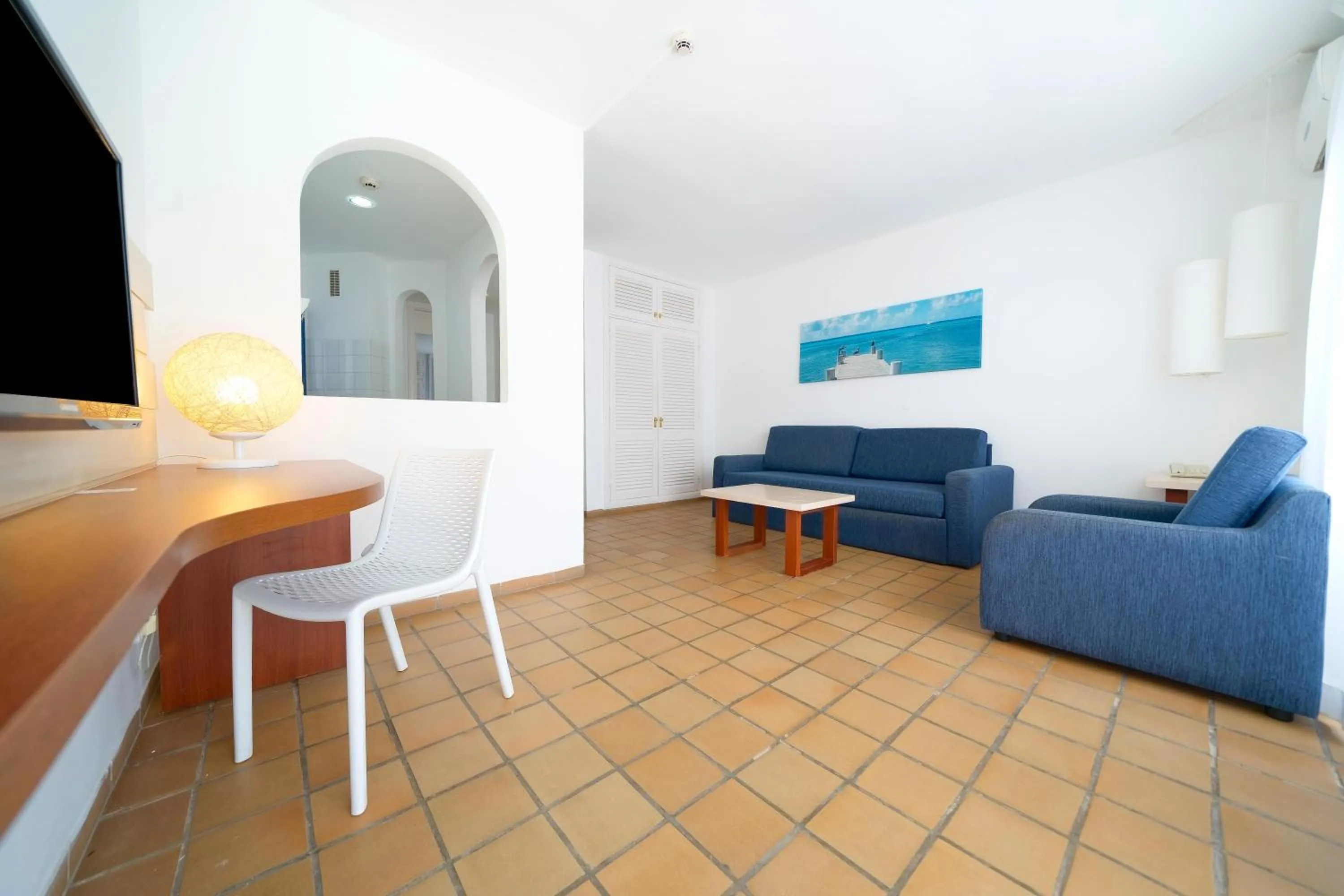 Photo of the whole room in LABRANDA Bahía Fañabé & Villas