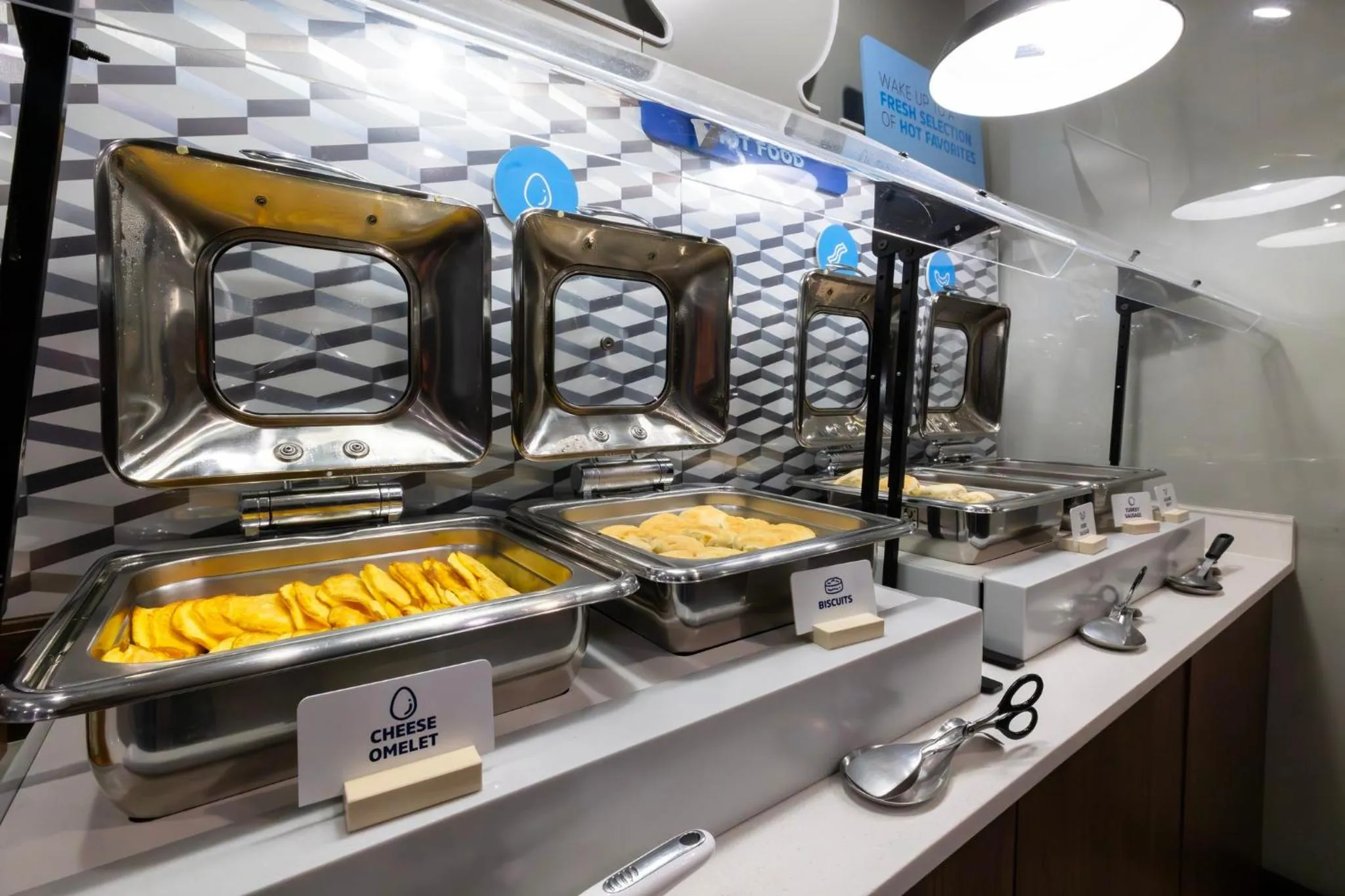 Breakfast in Holiday Inn Express & Suites Dallas NE Arboretum