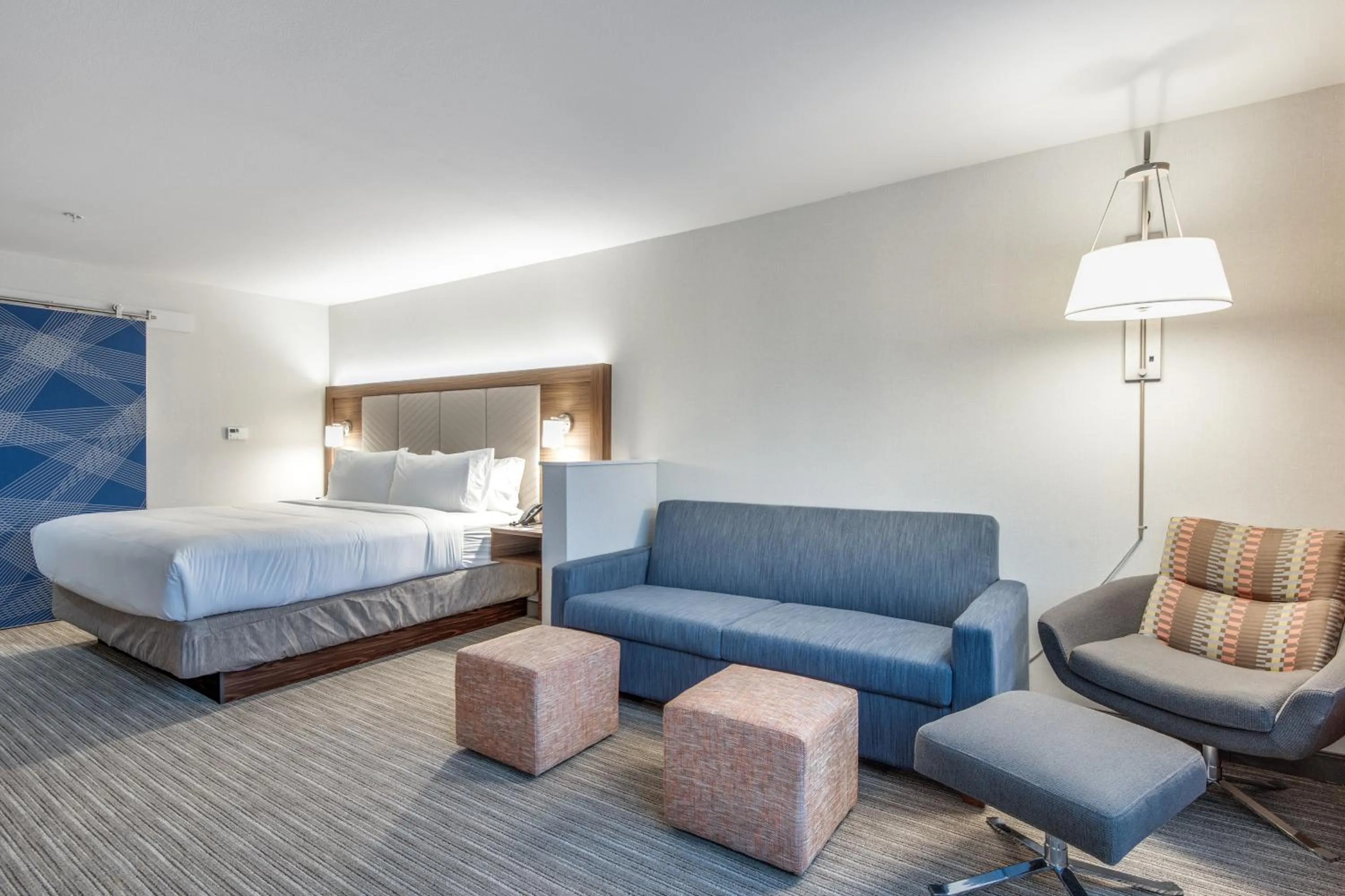 Photo of the whole room, Bed in Holiday Inn Express & Suites Dallas North - Addison by IHG