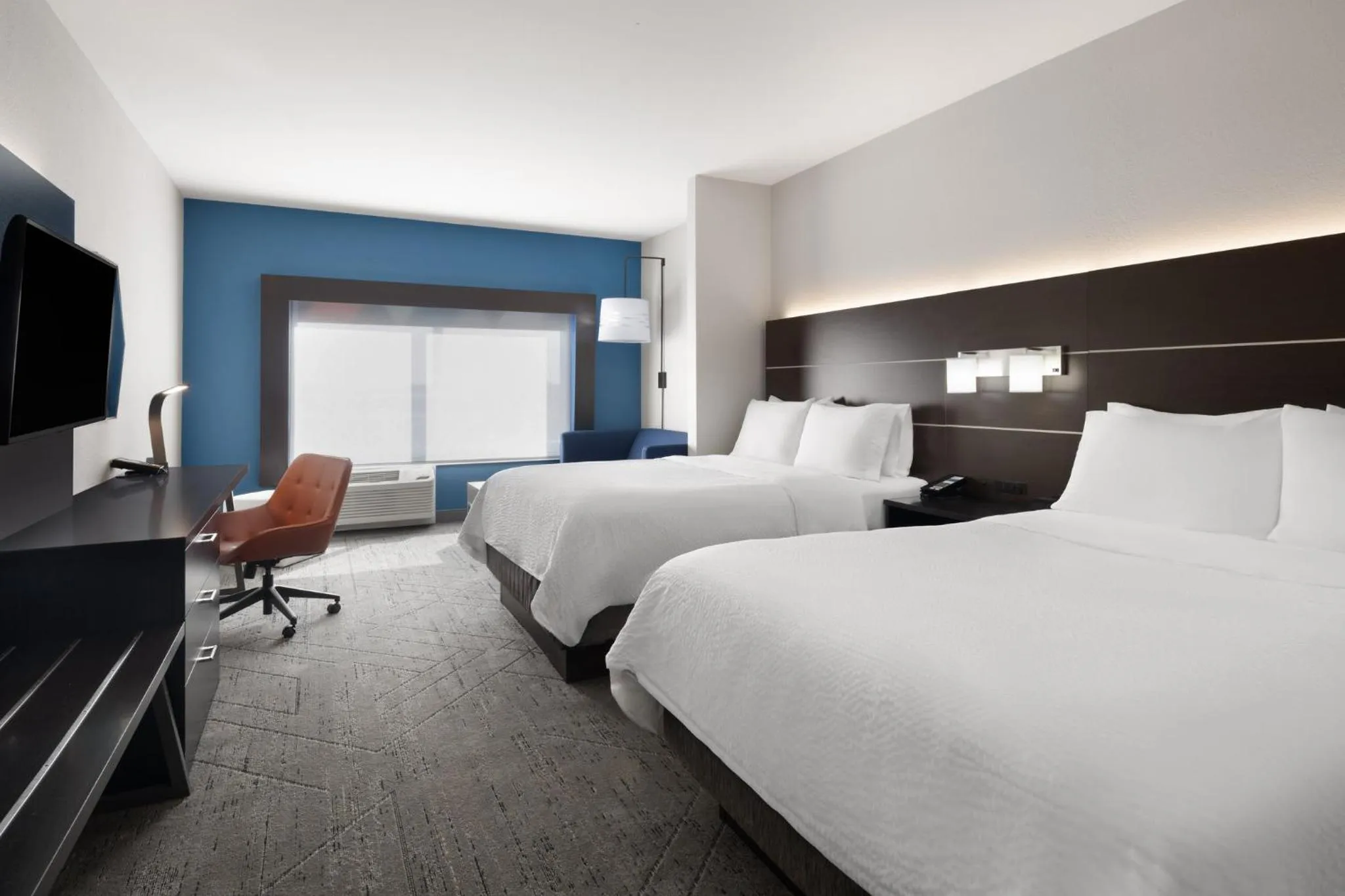 Photo of the whole room, Bed in Holiday Inn Express & Suites West Memphis by IHG