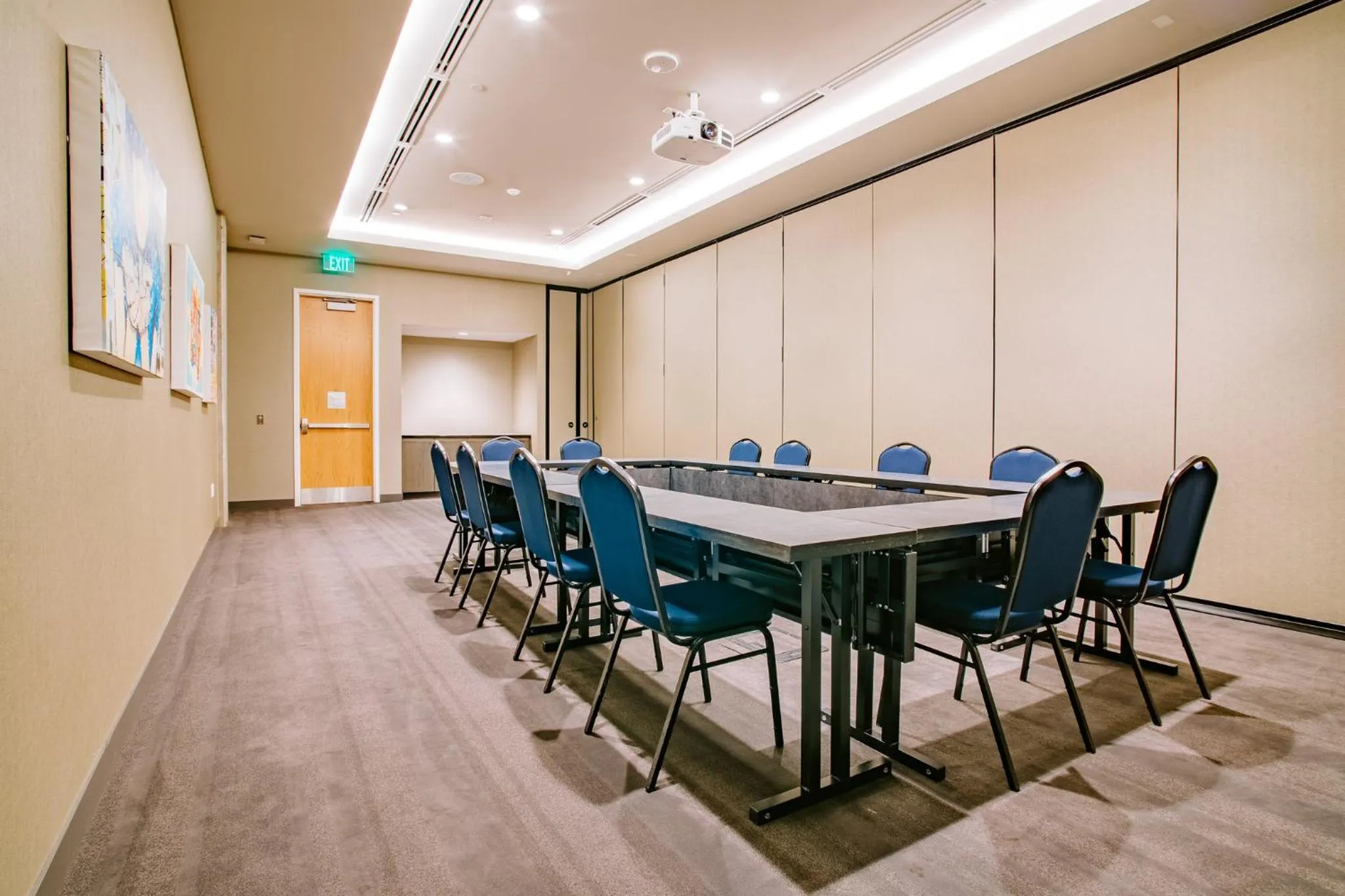 Meeting/conference room in Hotel Indigo Denver Downtown - Union Station by IHG