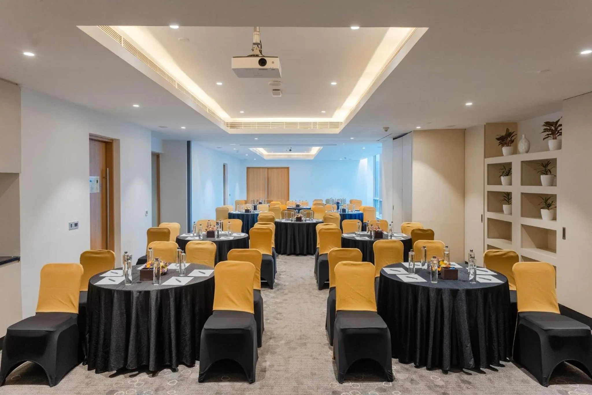 Meeting/conference room in Holiday Inn Chennai OMR IT Expressway by IHG
