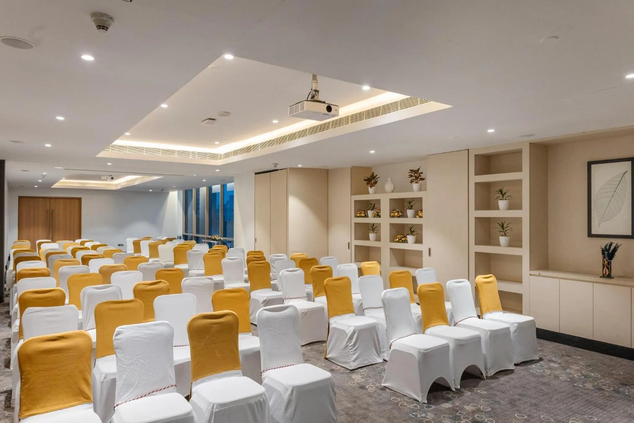 Meeting/conference room in Holiday Inn Chennai OMR IT Expressway by IHG
