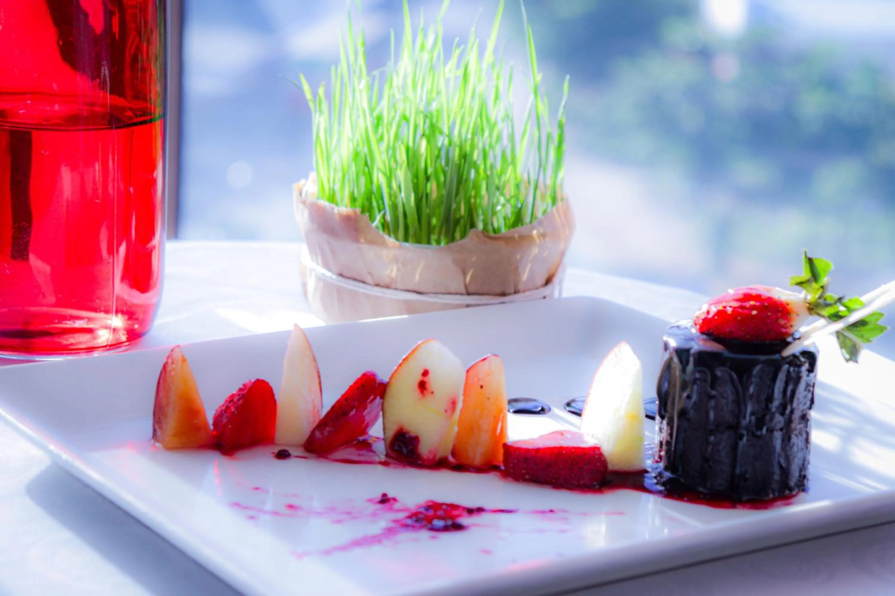 Food and drinks in Holiday Inn Chennai OMR IT Expressway by IHG