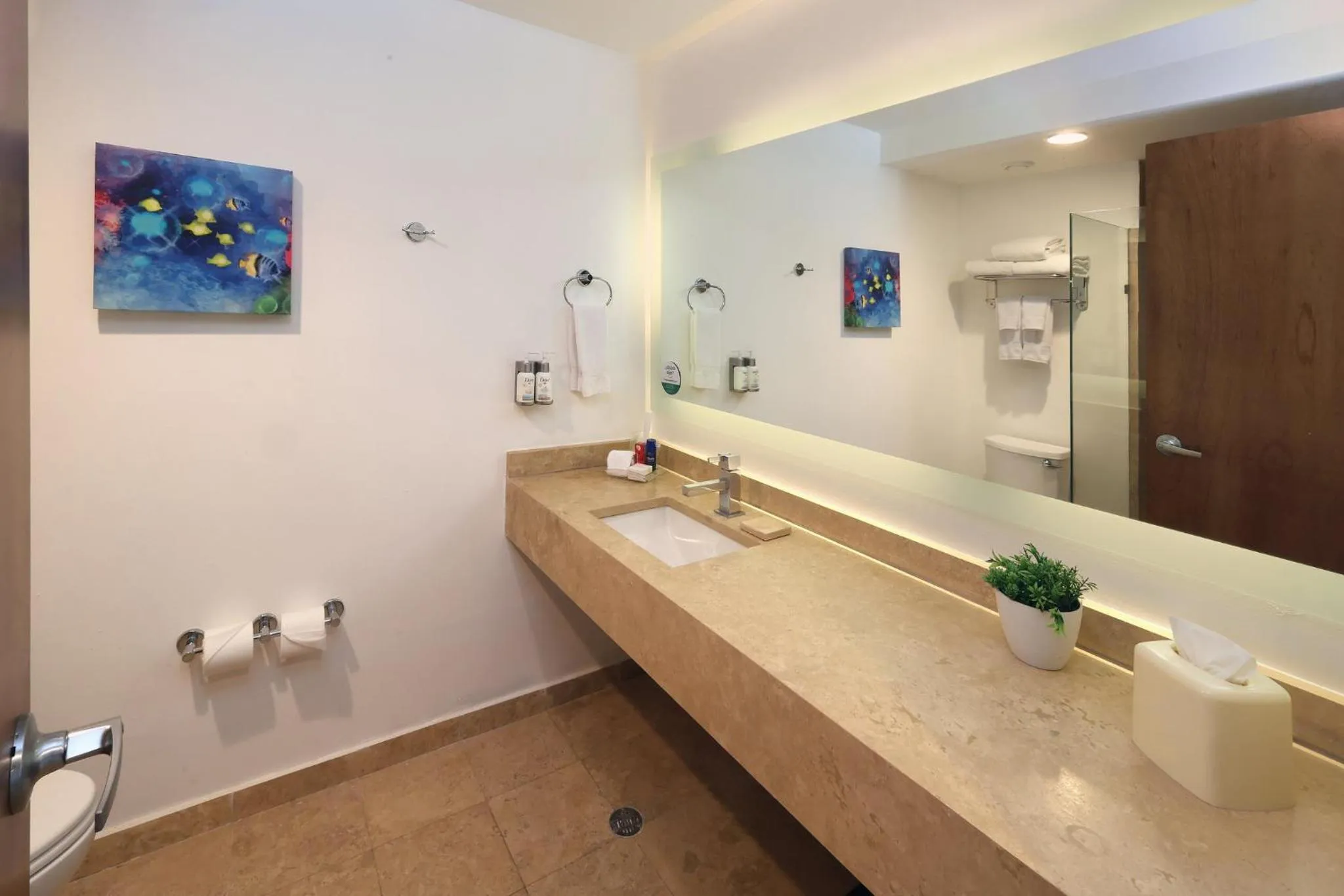 Photo of the whole room in Holiday Inn Resort Mazatlan by IHG