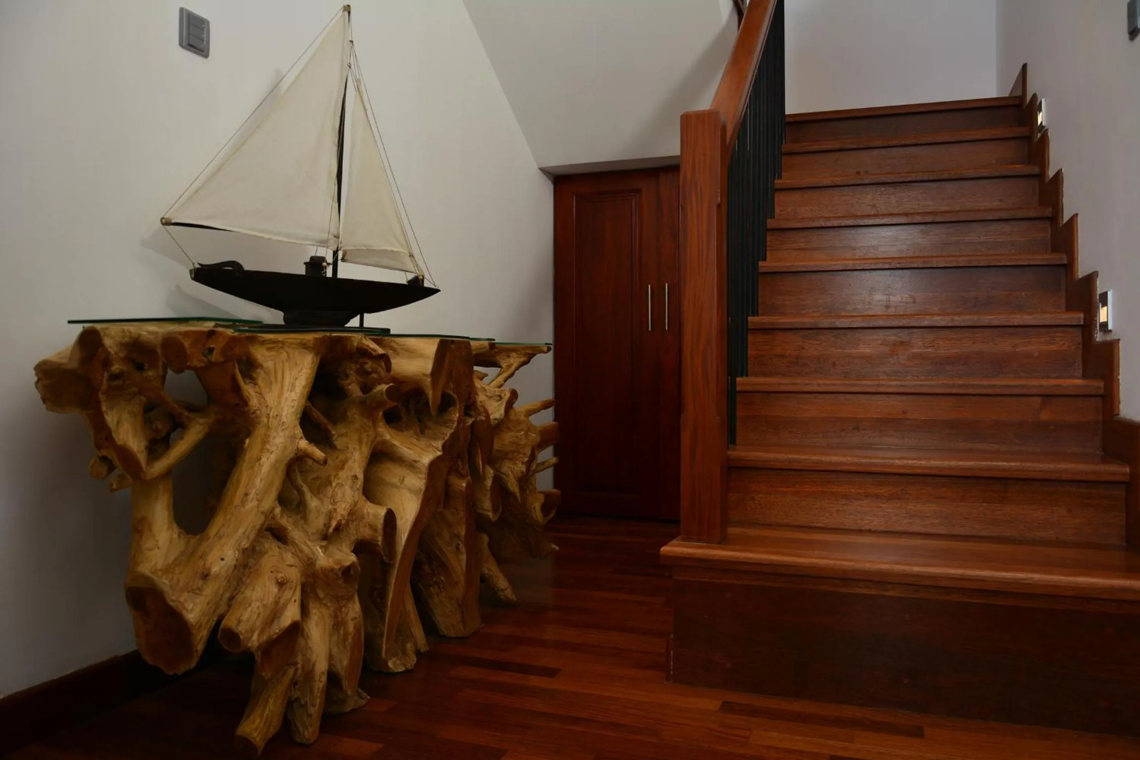 Facade/entrance in Villa Mount Royal