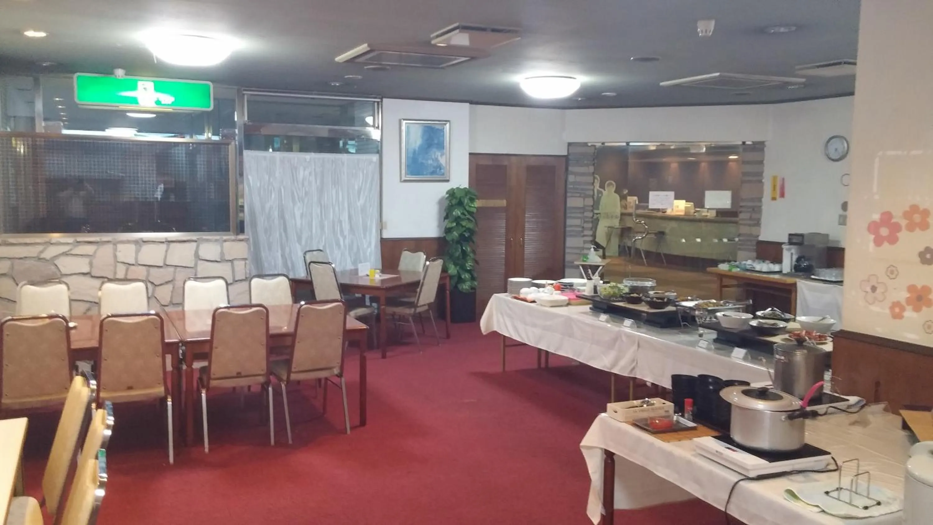 Food and drinks in HOTEL CROWN HILLS FUJINOMIYA