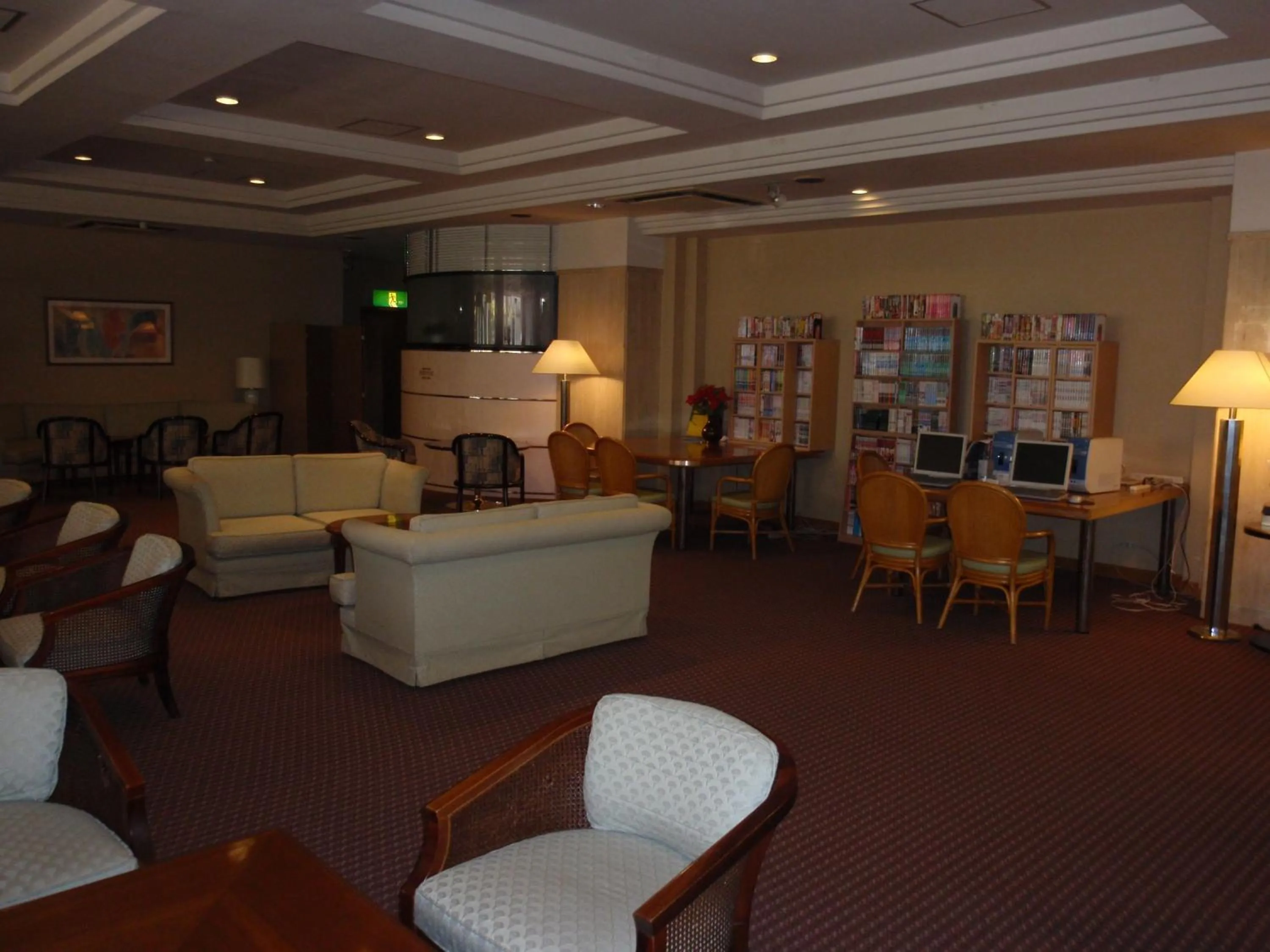 Lounge or bar in Hotel Crown Hills Okaya