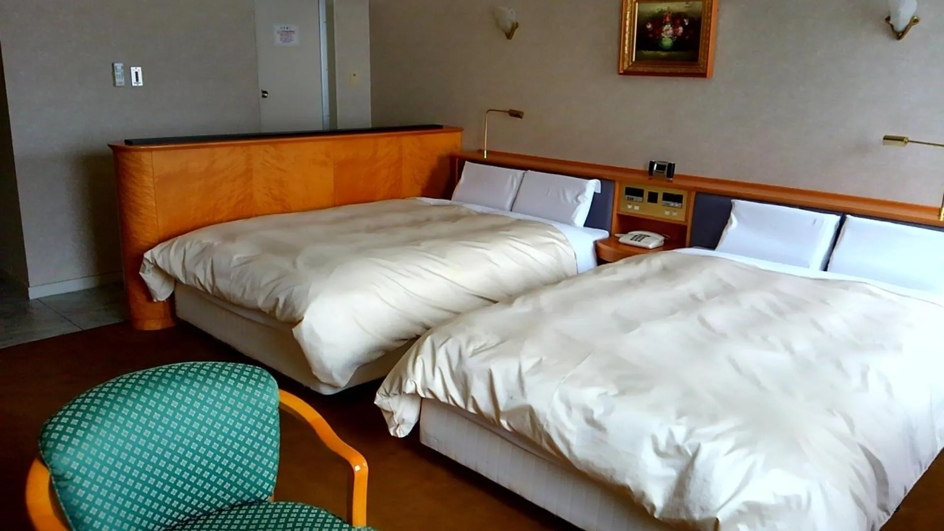 Photo of the whole room, Bed in Hotel Hitachi Hills