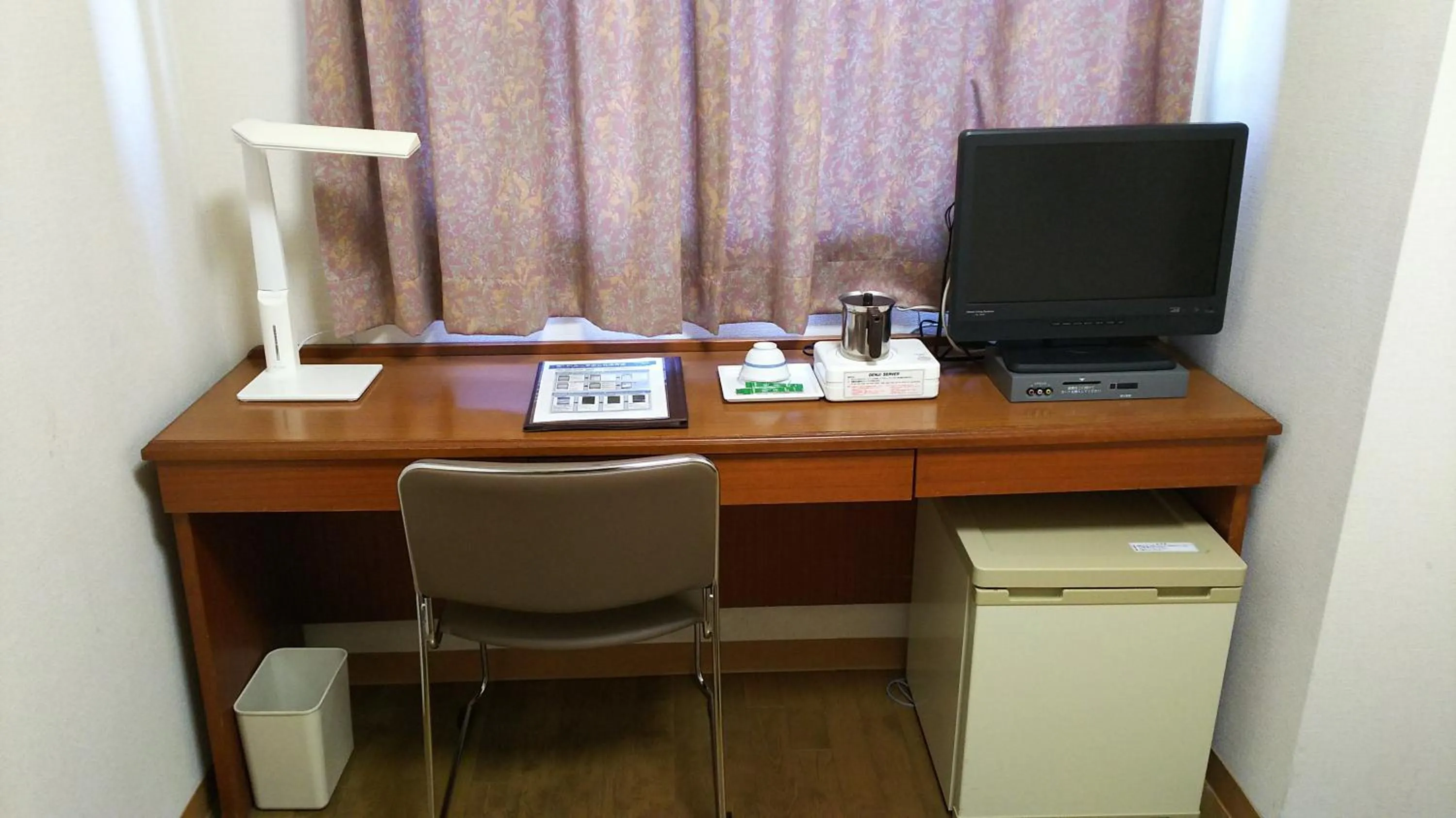 Photo of the whole room in New Central Hotel Katsuta