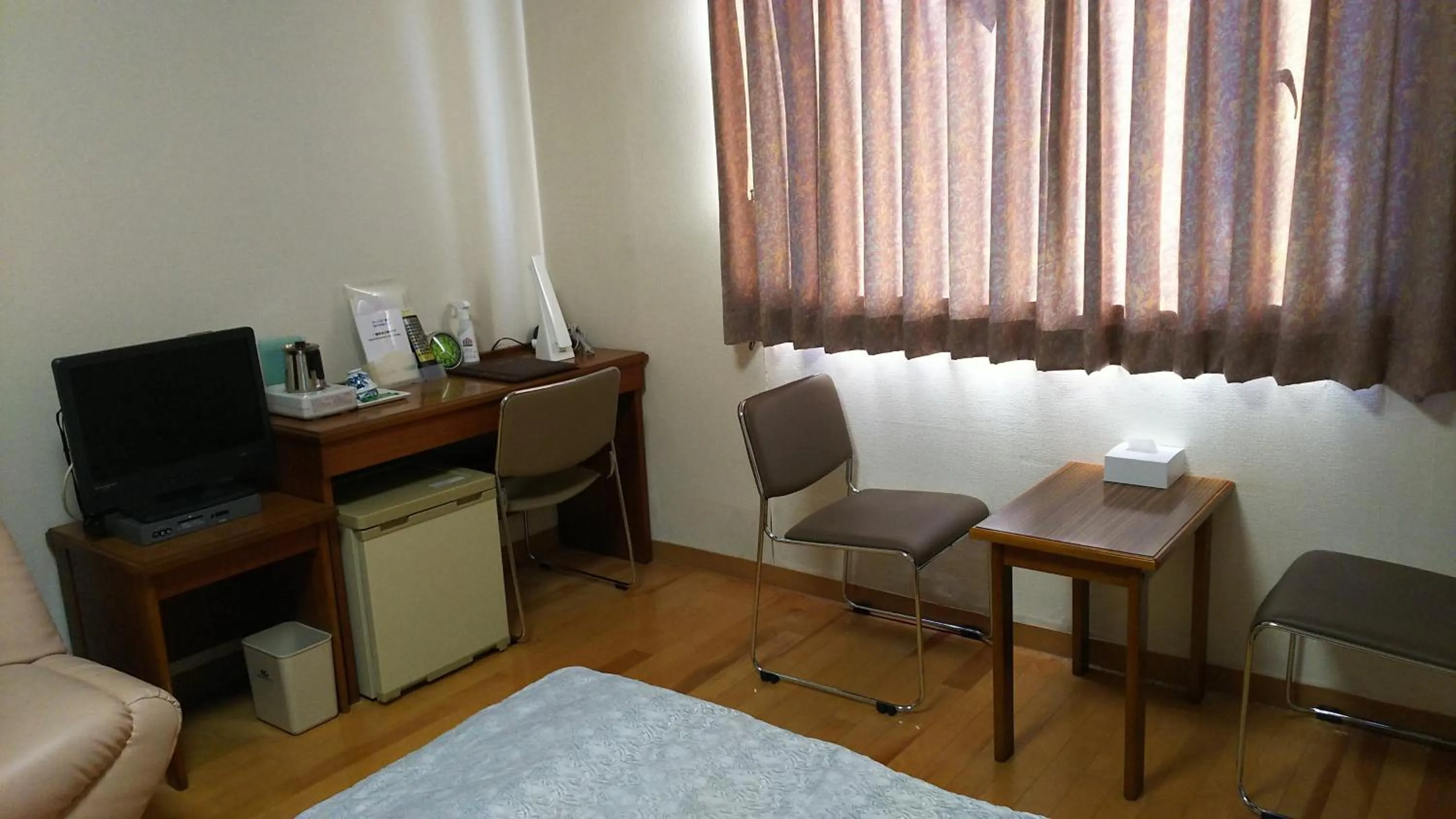 Photo of the whole room in New Central Hotel Katsuta