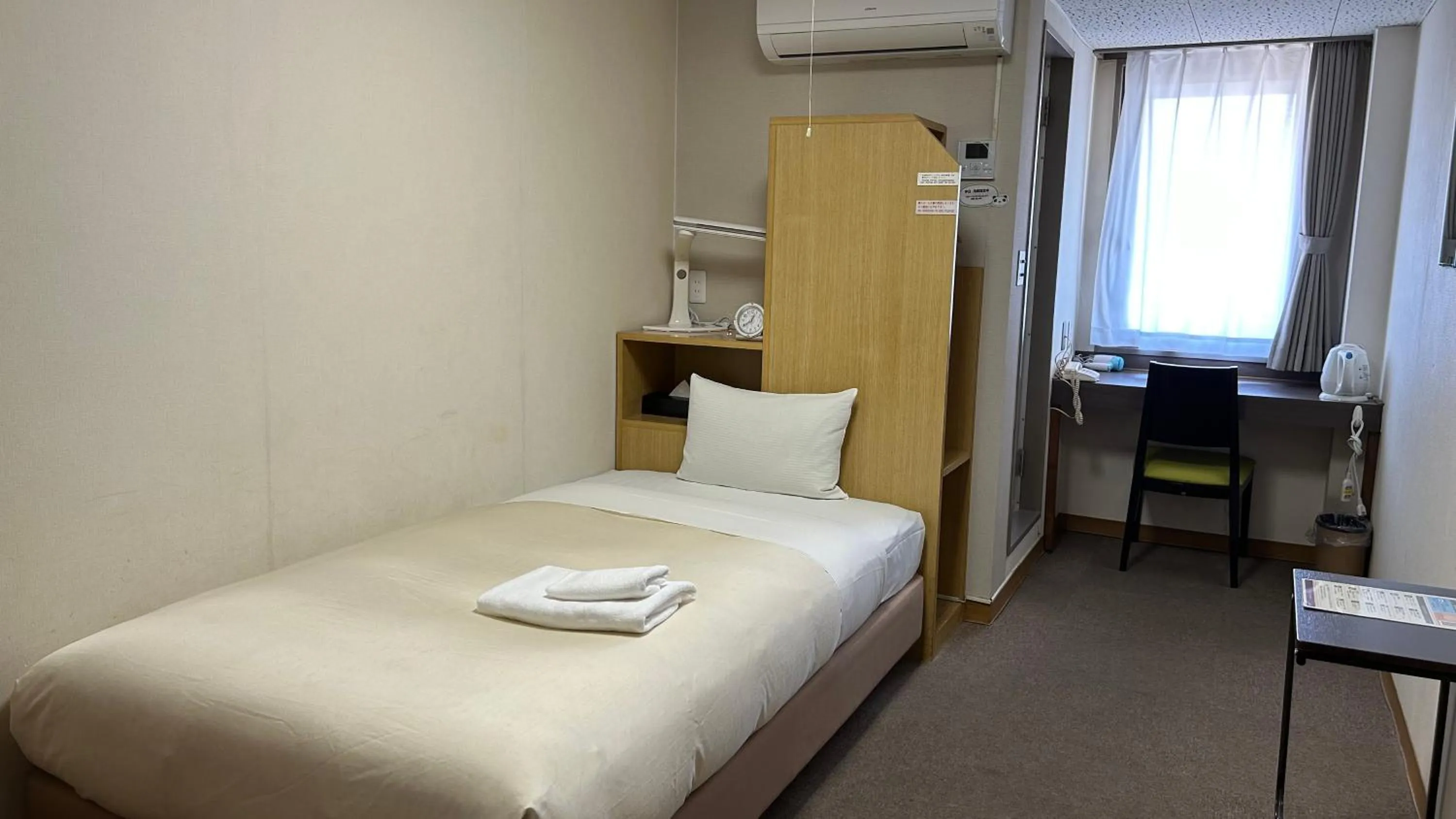 Photo of the whole room, Bed in Hotel Tsukuba Hills Gakuen-odori