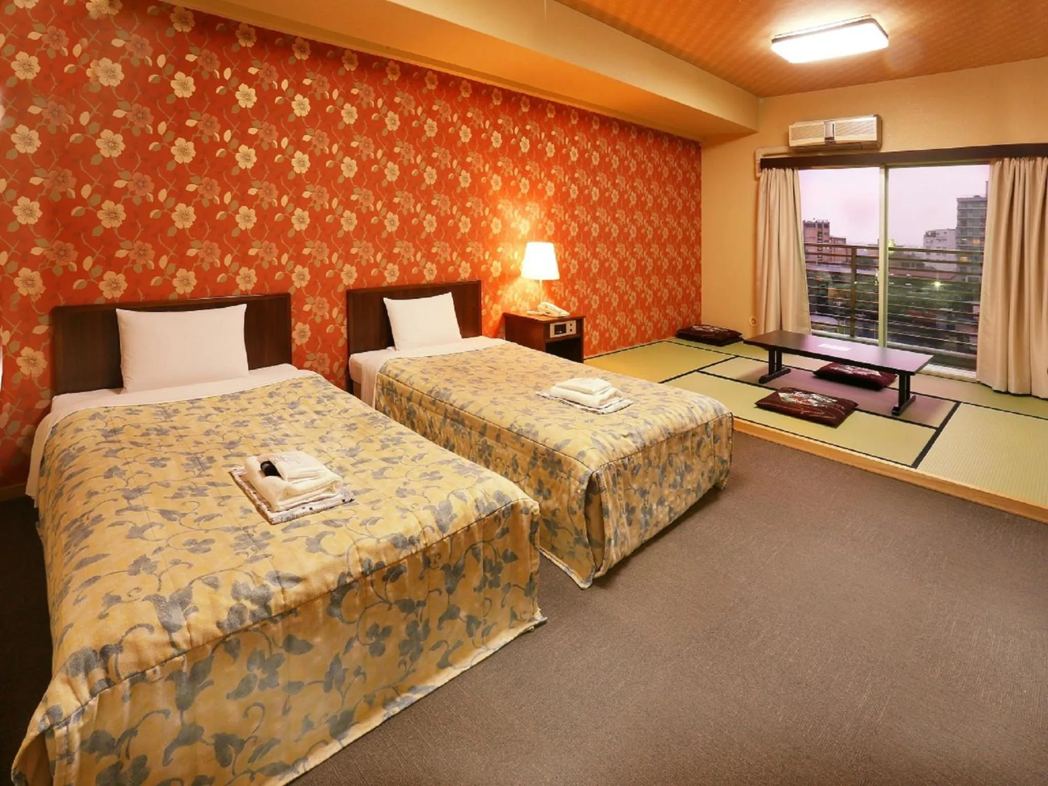 Photo of the whole room, Bed in Harazuru Grand Sky Hotel