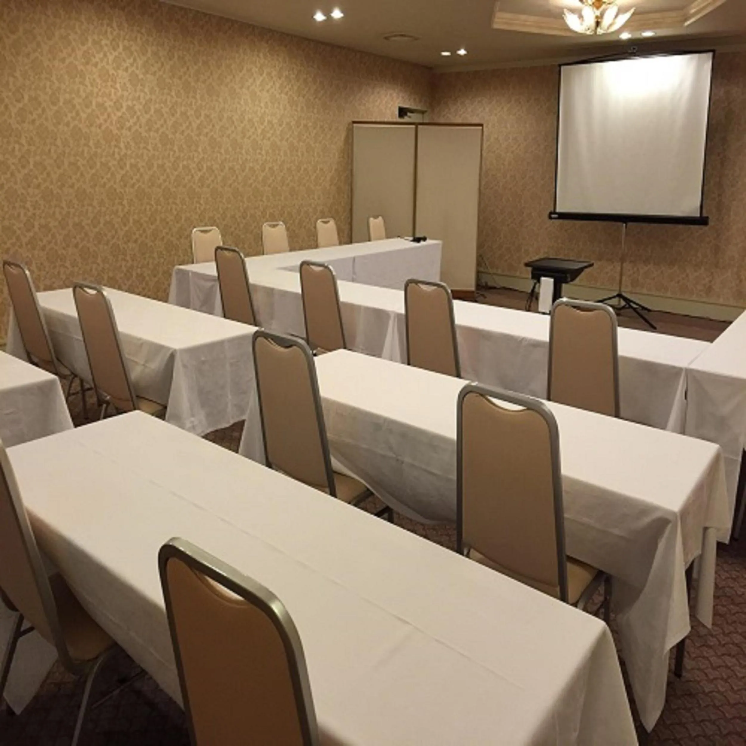 Meeting/conference room in Hotel Crown Hills Takefu