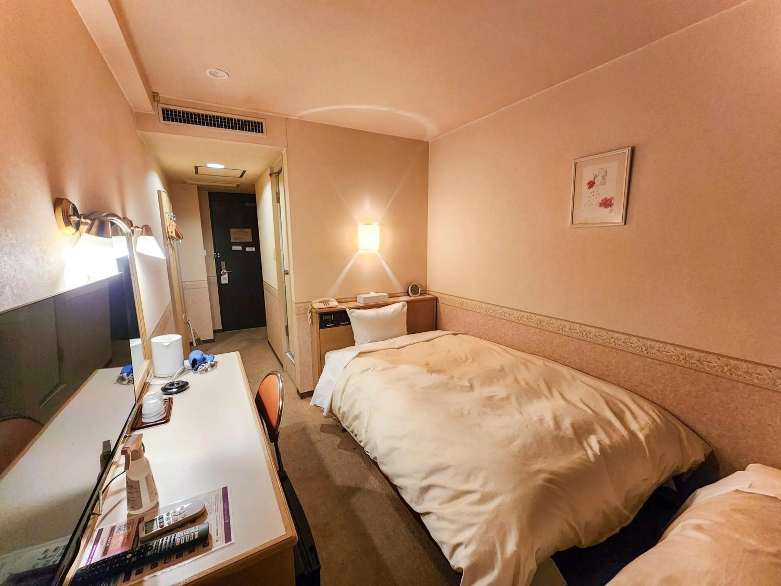 Photo of the whole room, Bed in Hotel Crown Hills Kanazawa
