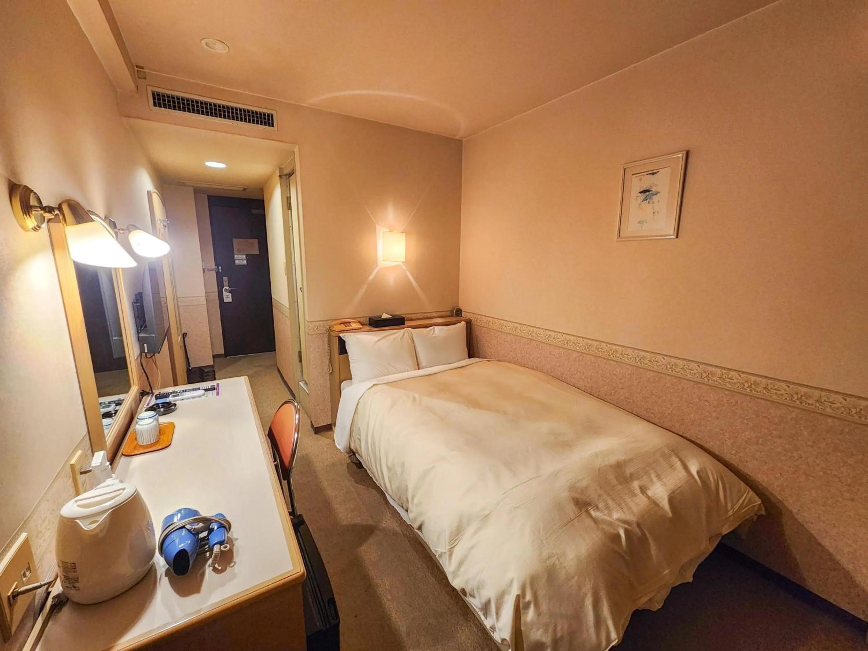 Photo of the whole room, Bed in Hotel Crown Hills Kanazawa
