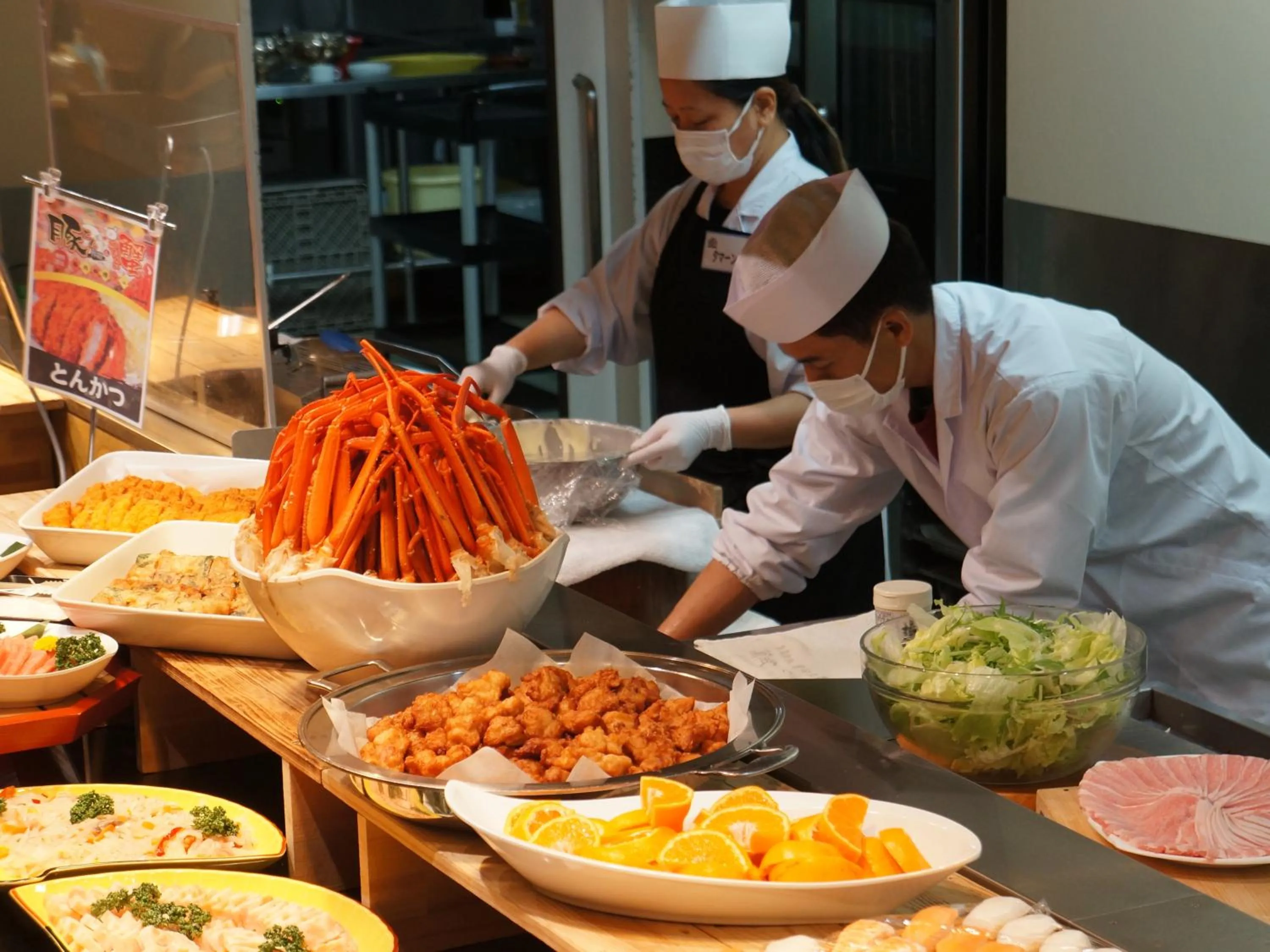 Restaurant/places to eat in Hotel Kadoman