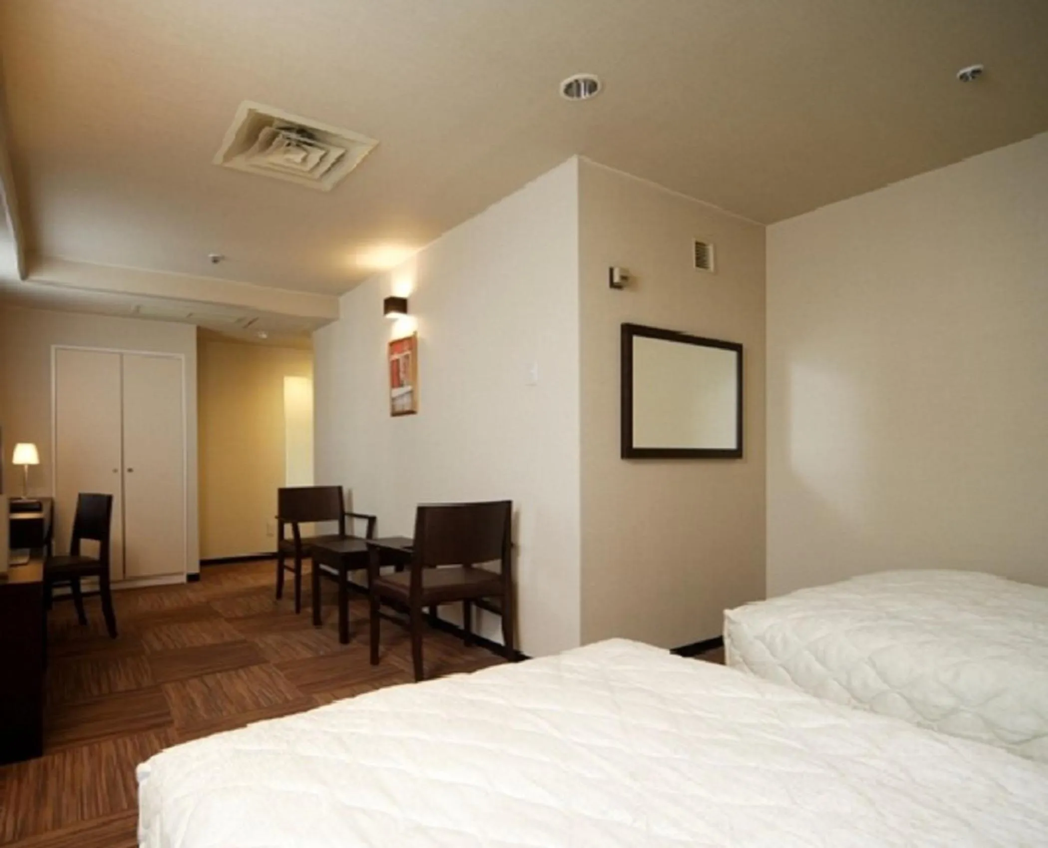 Bedroom, Bed in Niigata City Hotel