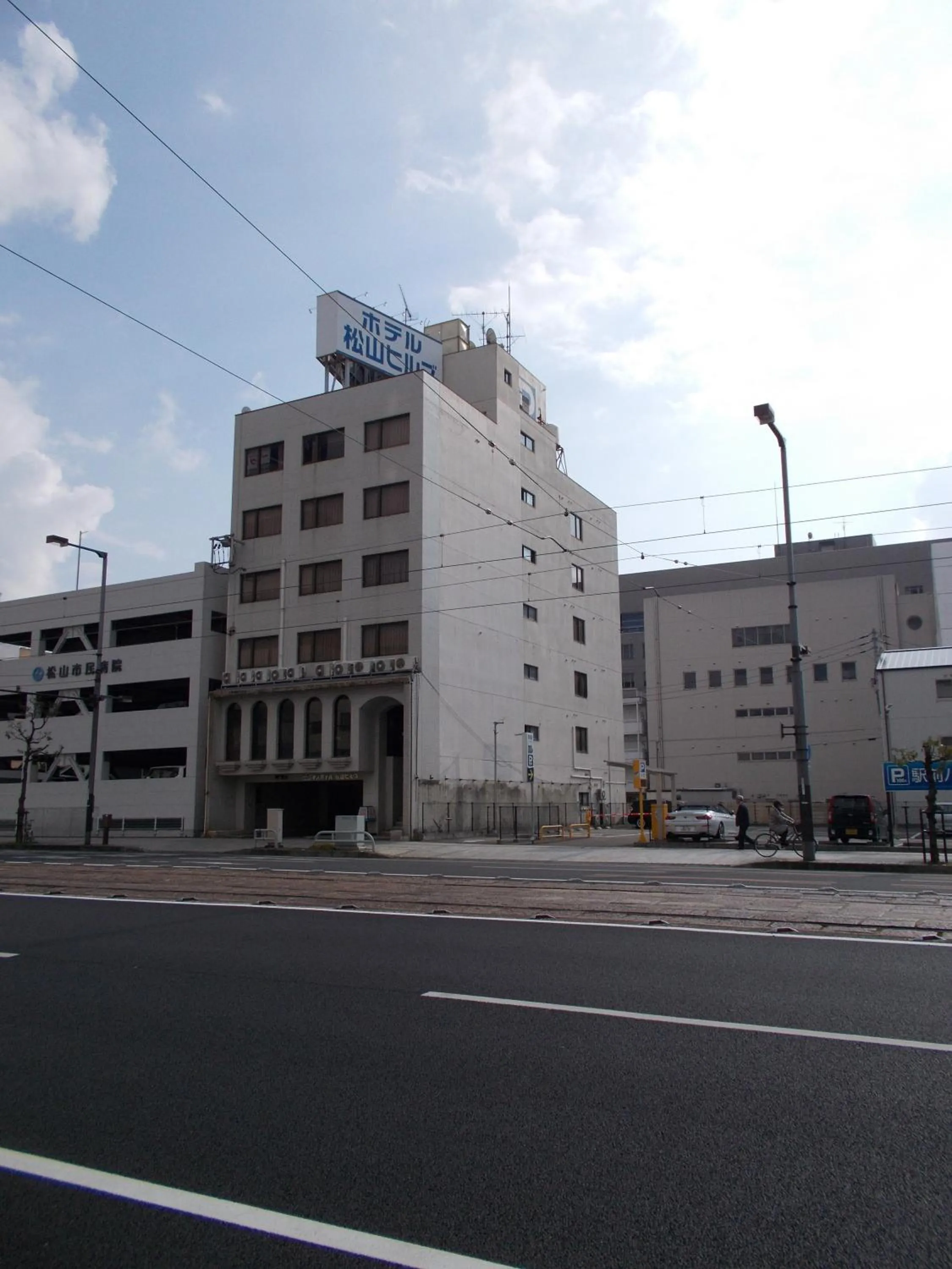 Facade/entrance in Hotel Matsuyama Hills