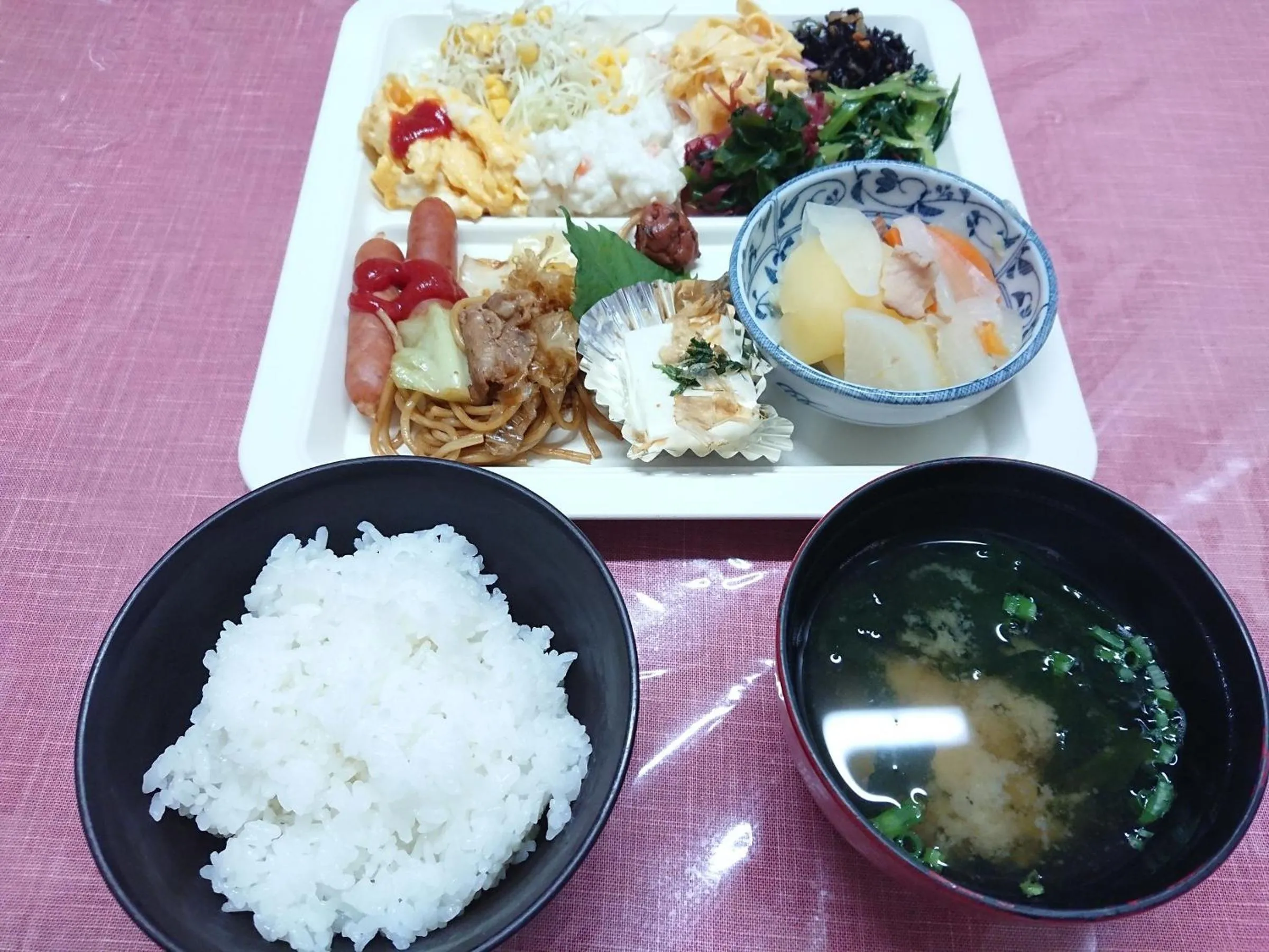 Buffet breakfast in Hotel Crown Hills Imabari