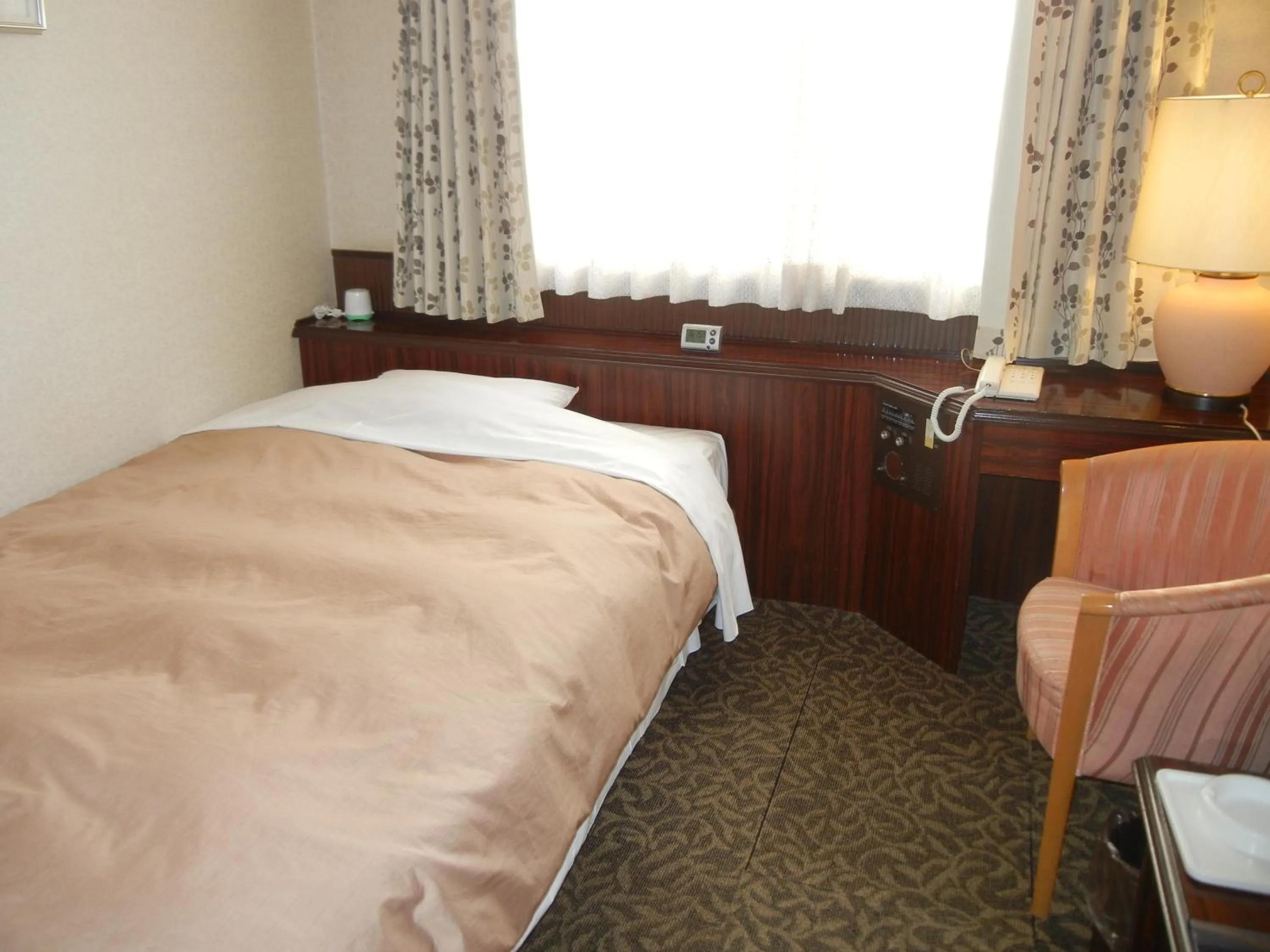 Photo of the whole room, Bed in Hotel CROWN HILLS MIYOSHI