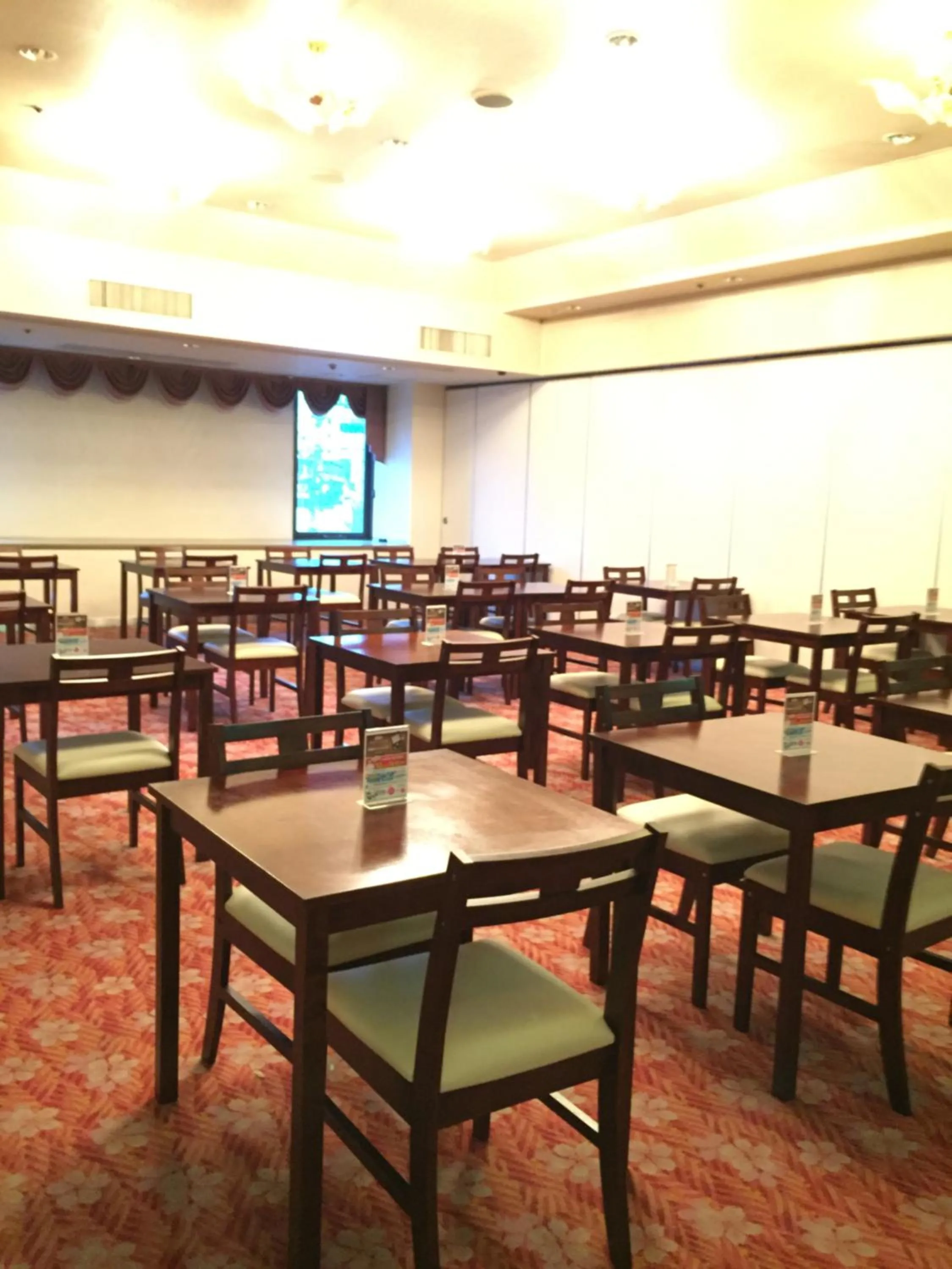 Restaurant/places to eat in Hotel Crown Hills Yamagata