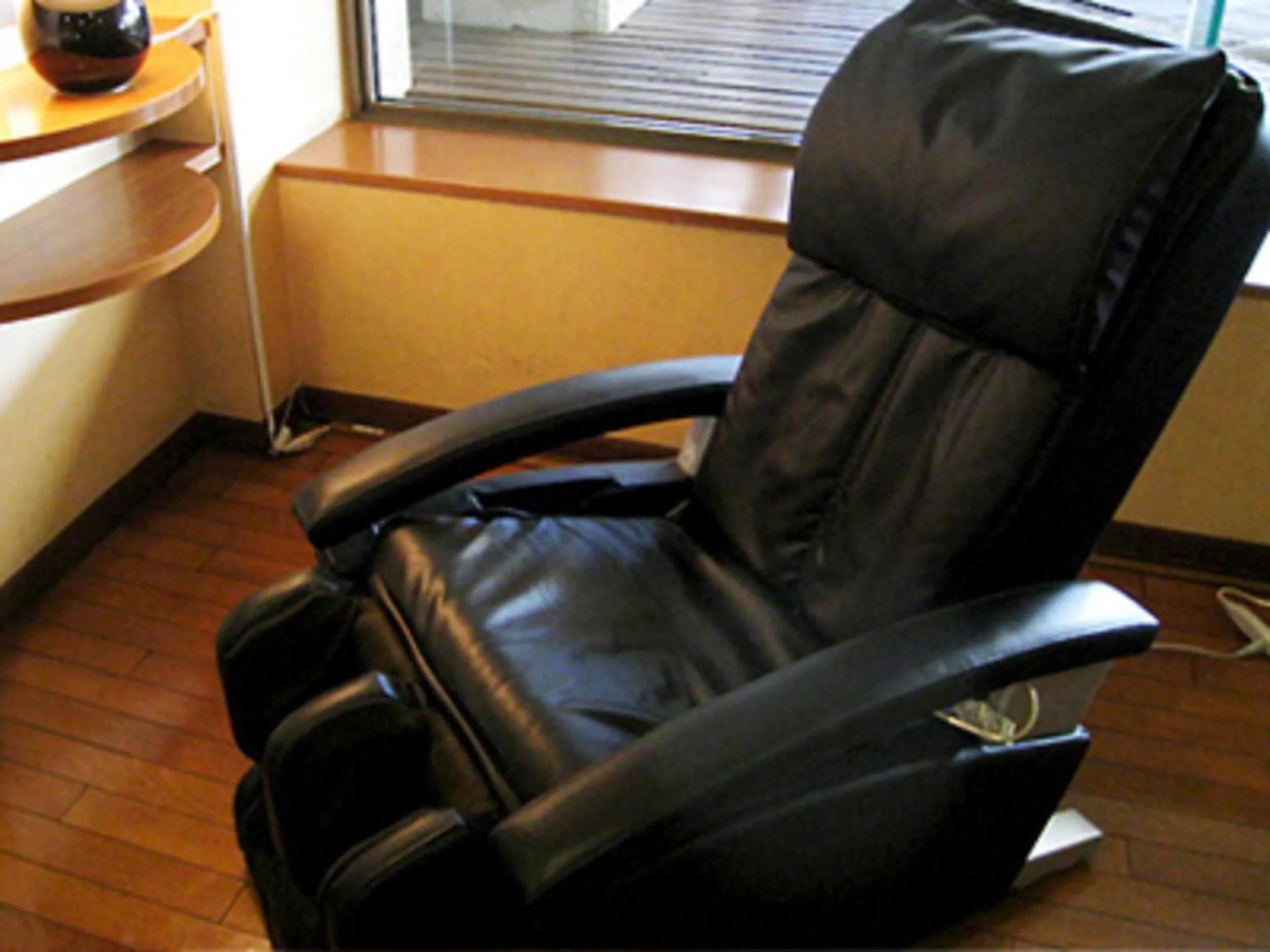 Communal lounge/ TV room in Hotel Crown Hills Takaoka