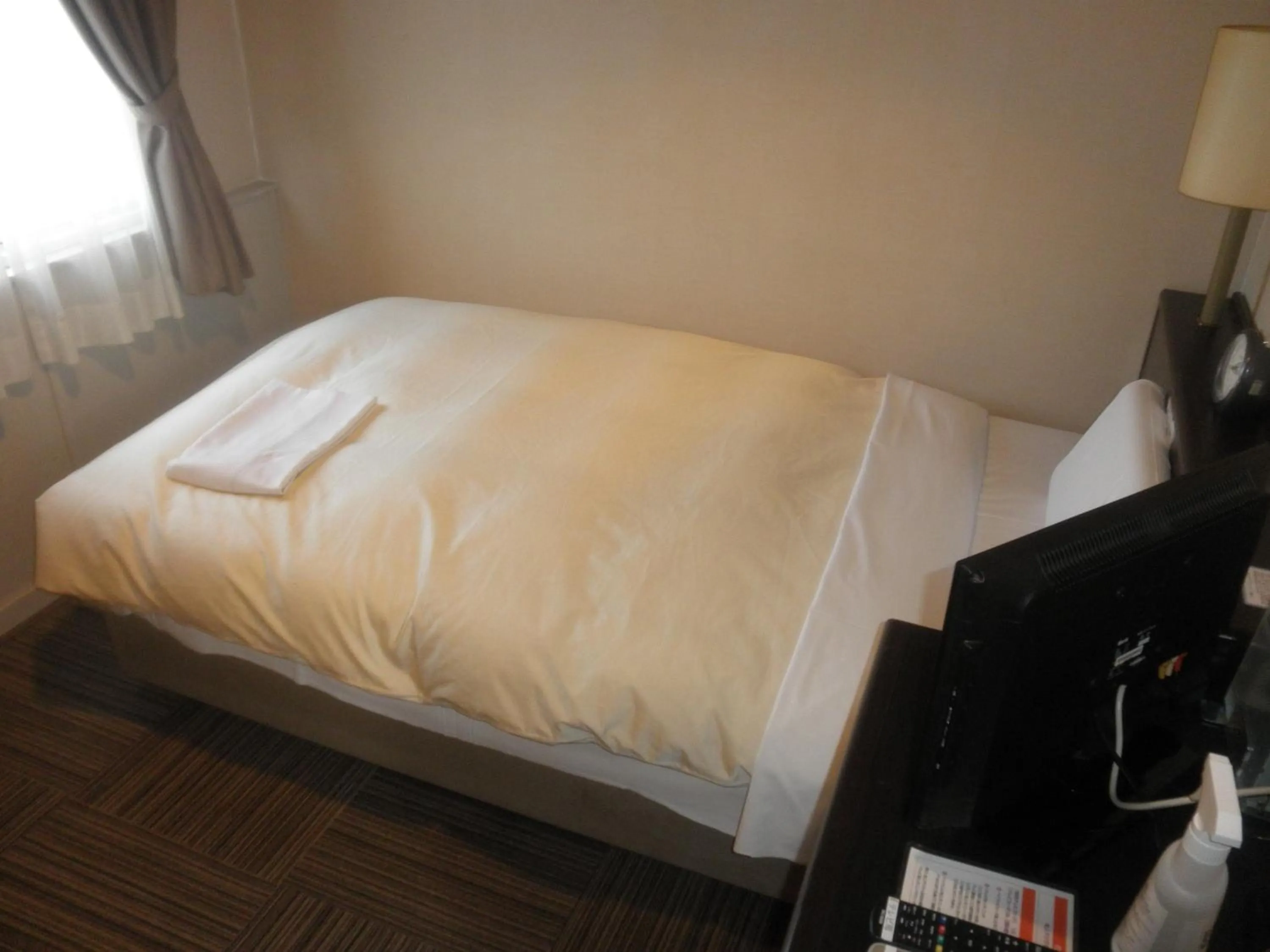 Bed in Hosplitality In Yawatajuku