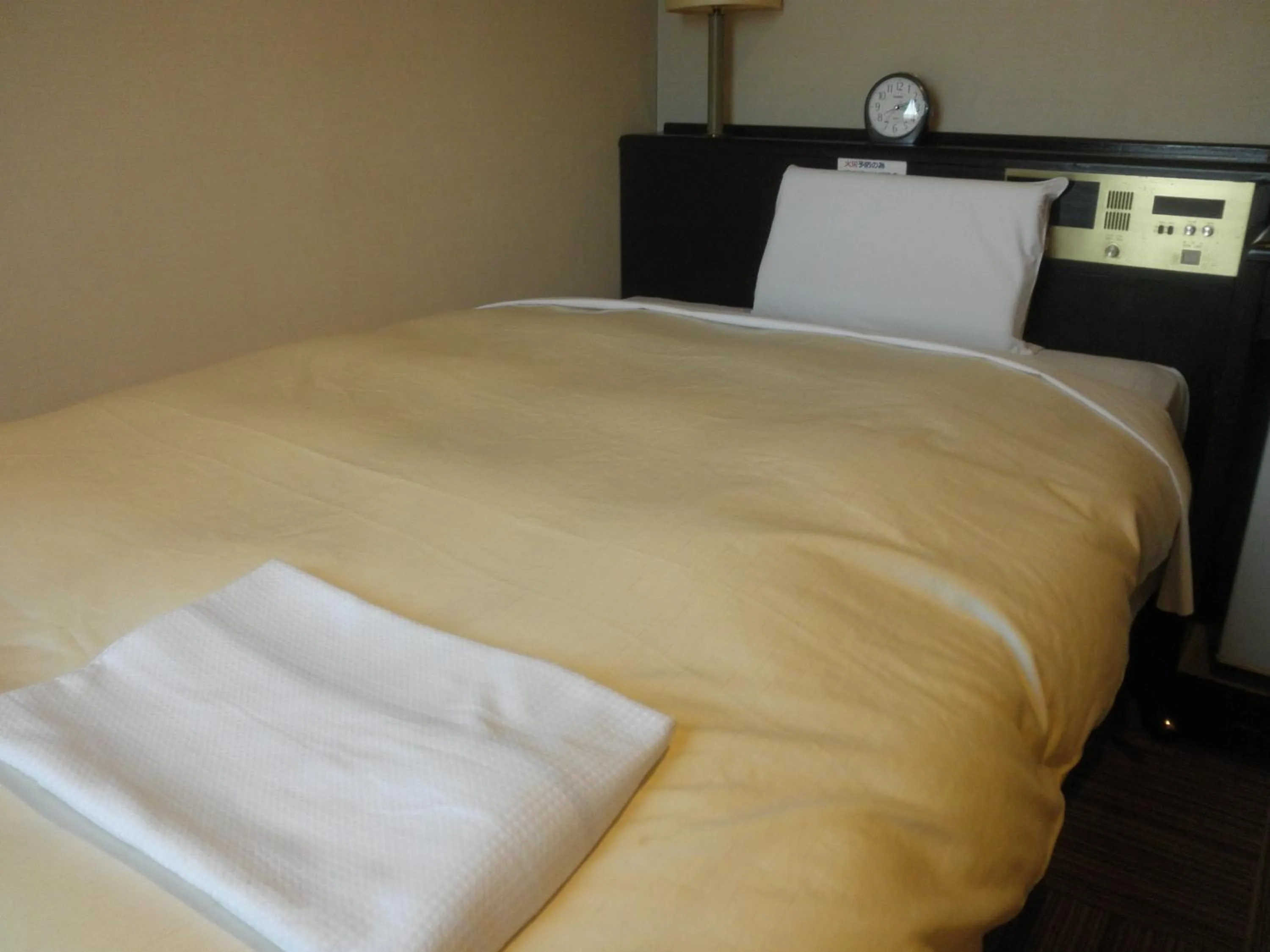 Bed in Hosplitality In Yawatajuku