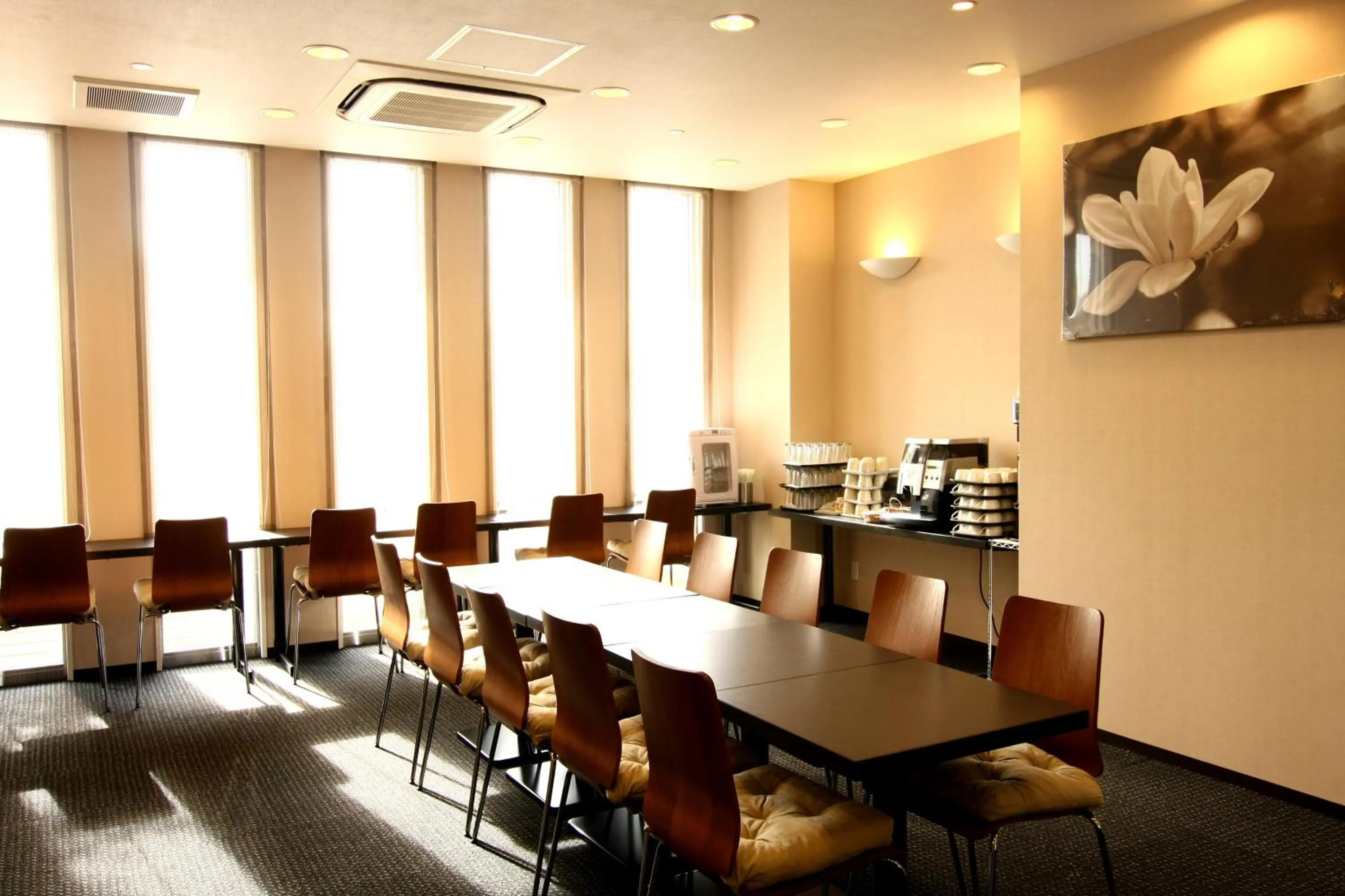 Food and drinks in Hotel Crown Hills Kimitsu