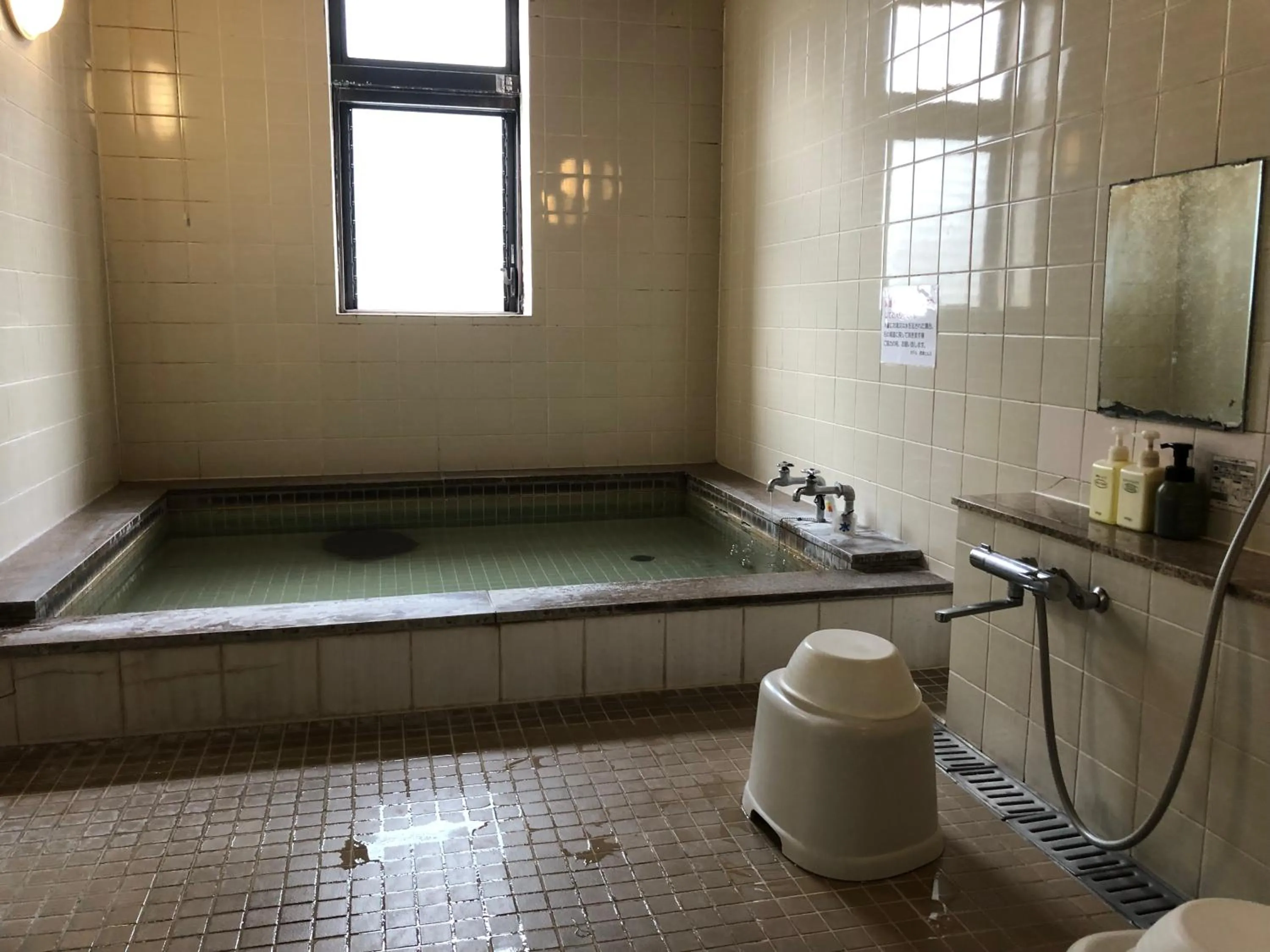 Public Bath in Hotel Kimitsu Hills