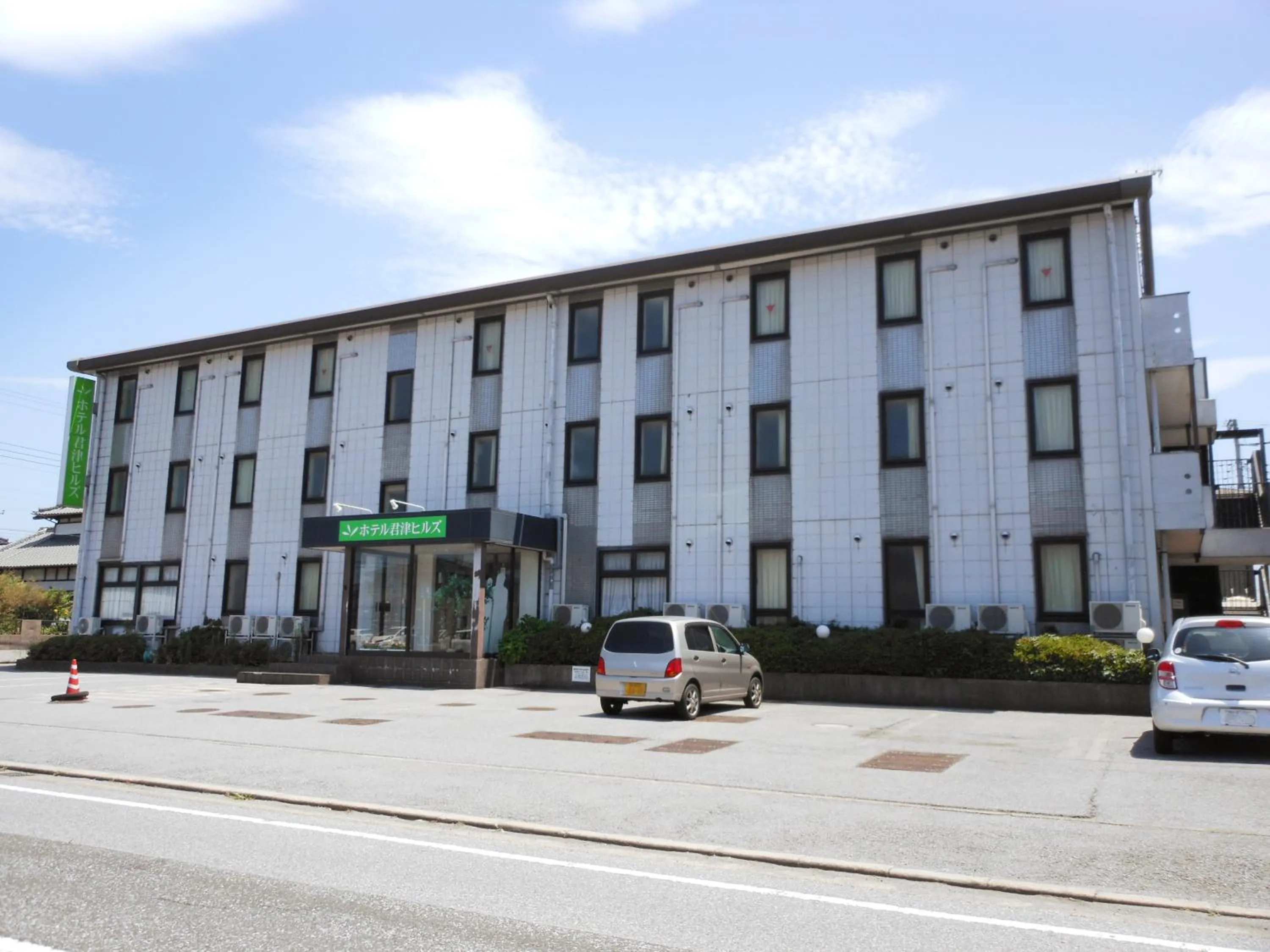 Property building in Hotel Kimitsu Hills
