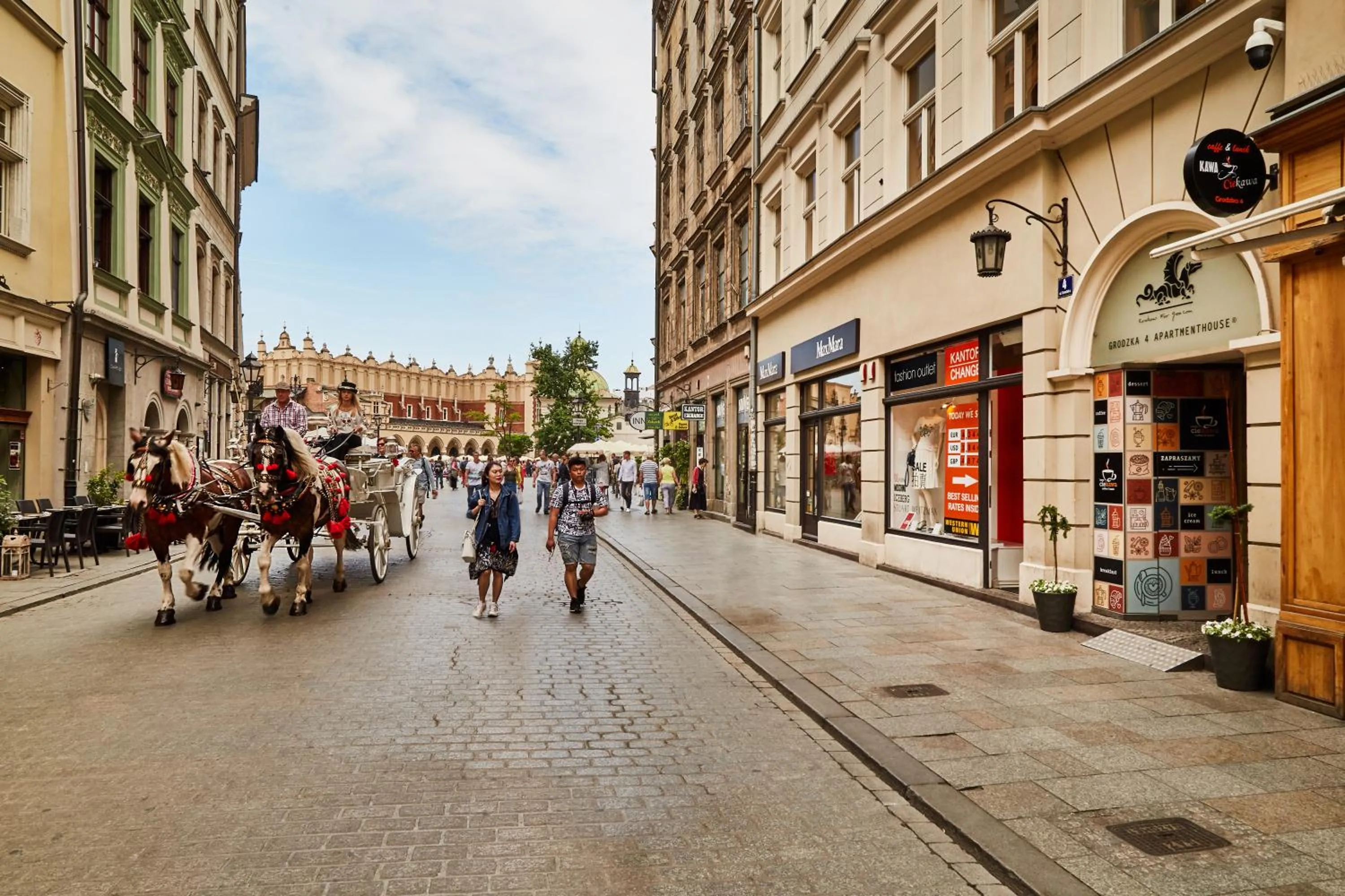 Facade/entrance in Krakow For You Main Square Apartments