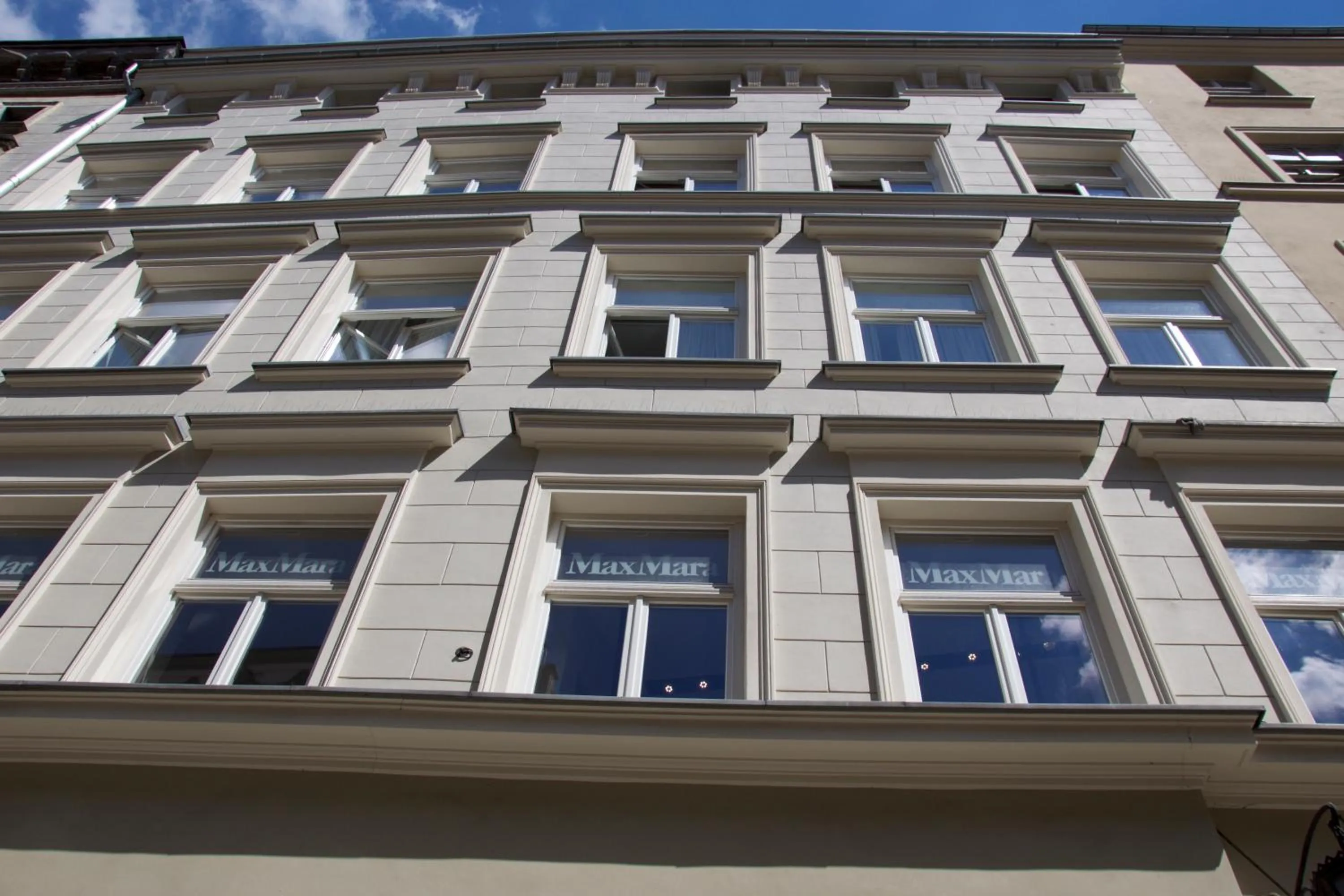 Property building in Krakow For You Main Square Apartments