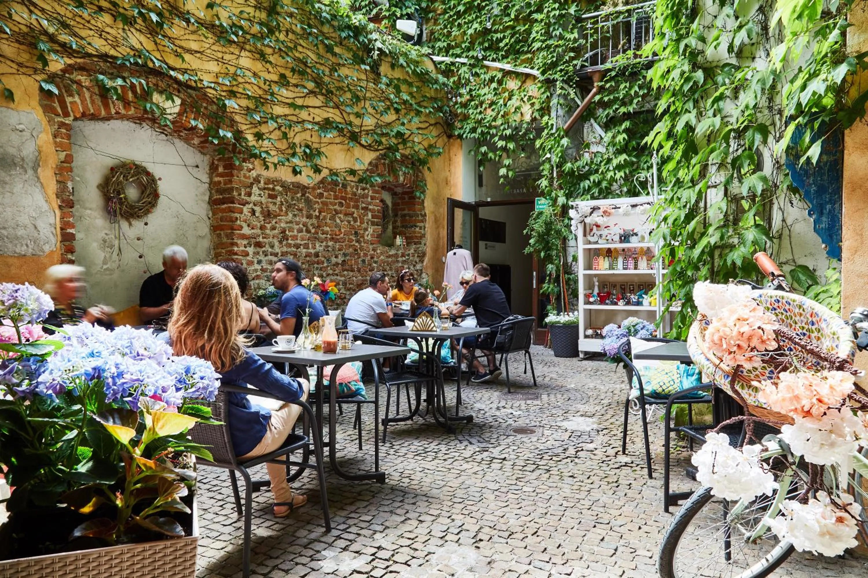 Property building in Krakow For You Main Square Apartments