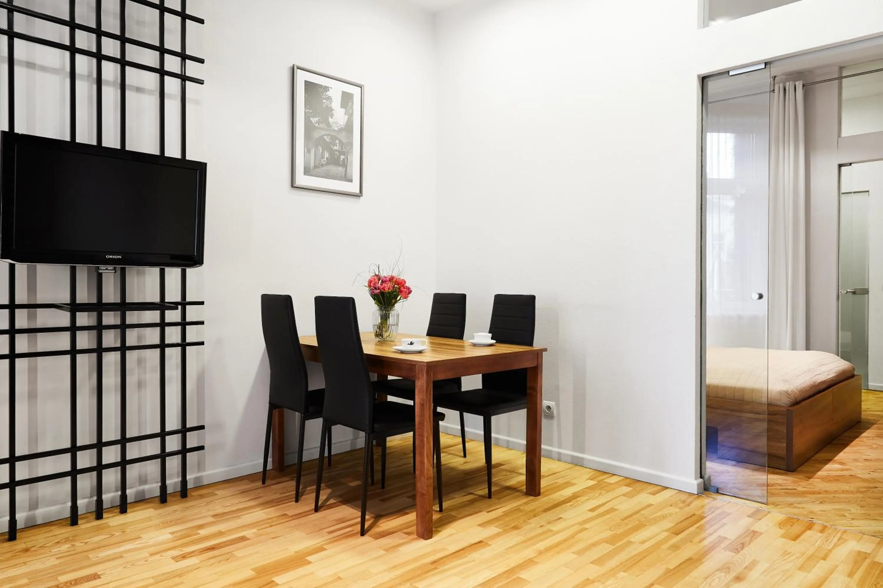 TV and multimedia, Bed in Krakow For You Main Square Apartments