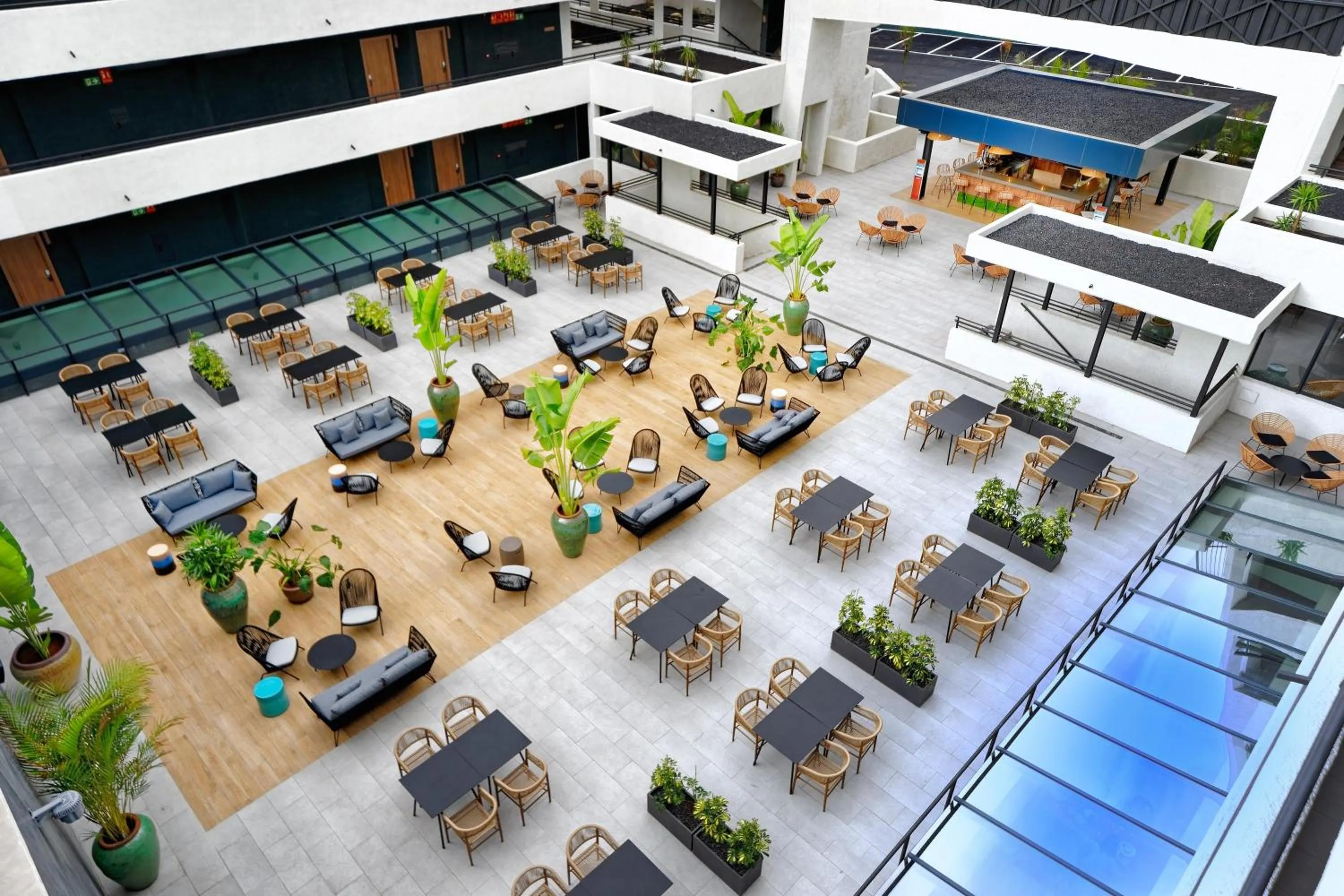 Swimming pool in Labranda Suites Costa Adeje