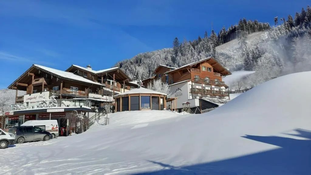 Skiing in Landhotel Berger