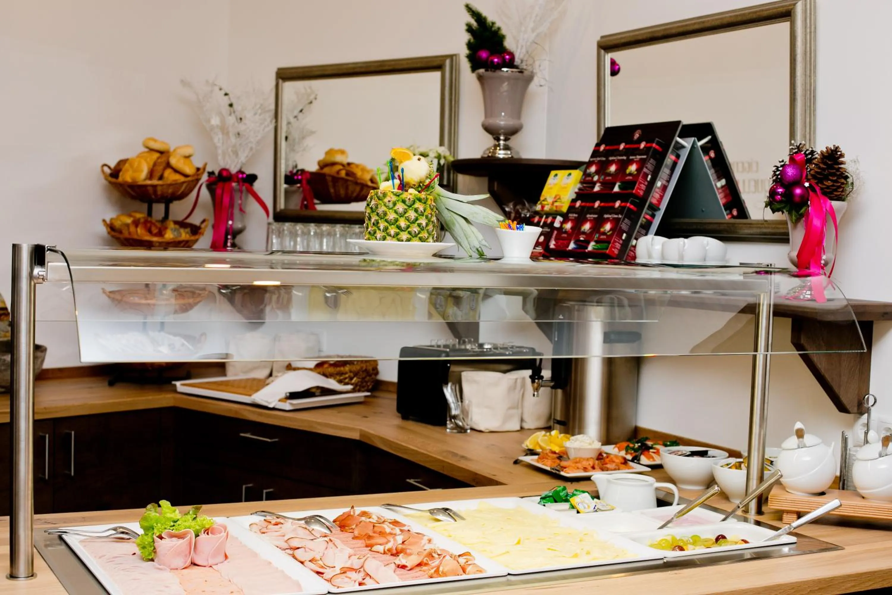 Buffet breakfast in Landhotel Berger