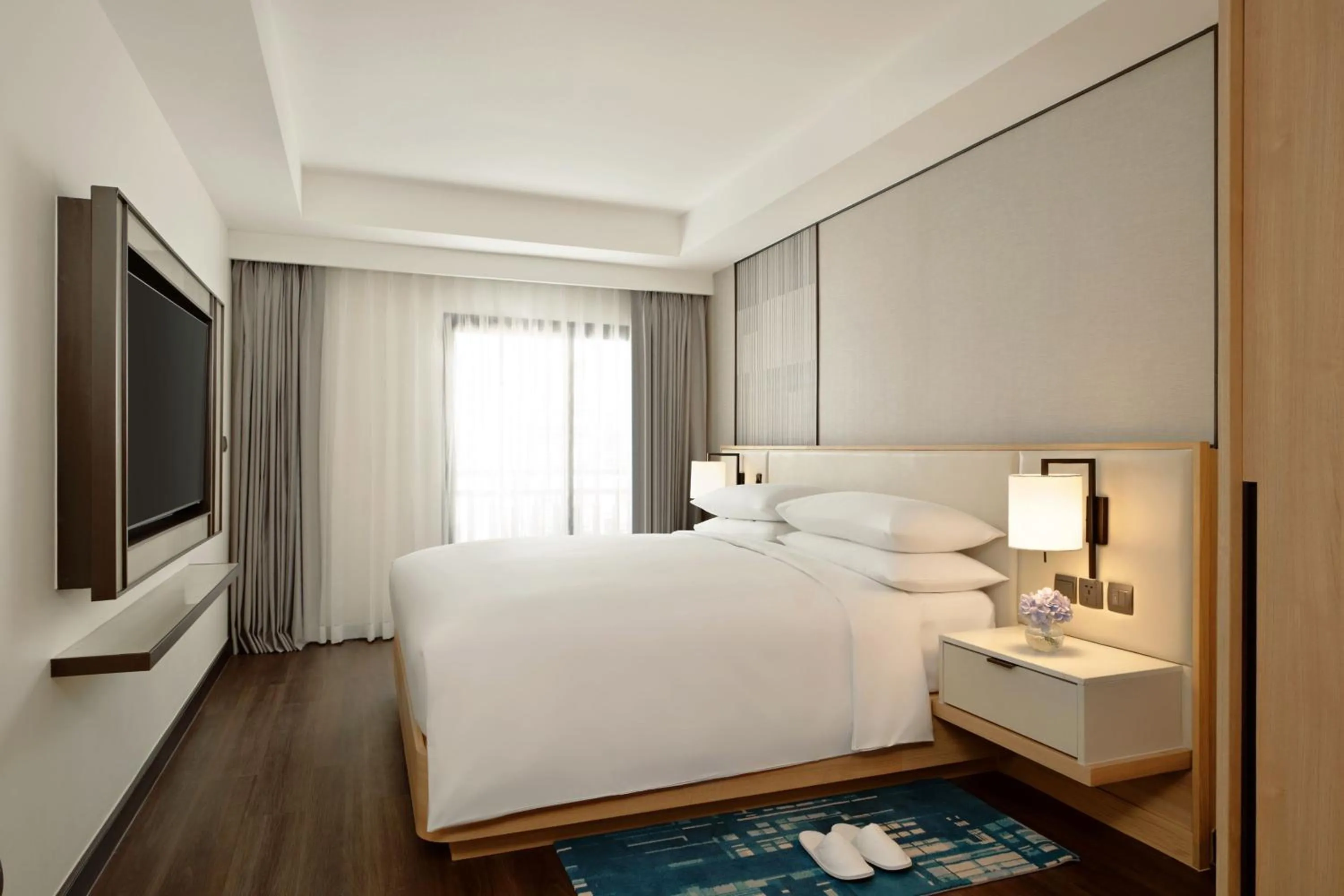 Bedroom, Bed in Marriott Executive Apartments Bangkok, Sukhumvit 50