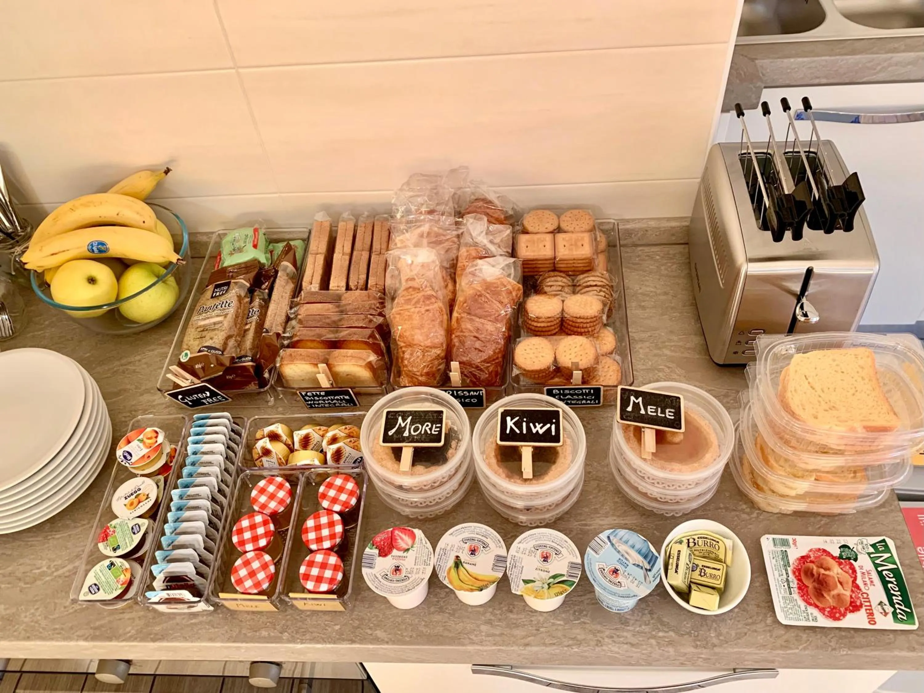 Food and drinks in B&B Alla Roggetta