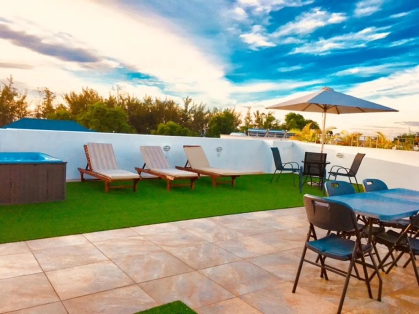 Hot Tub in Sugar Reef West Coast