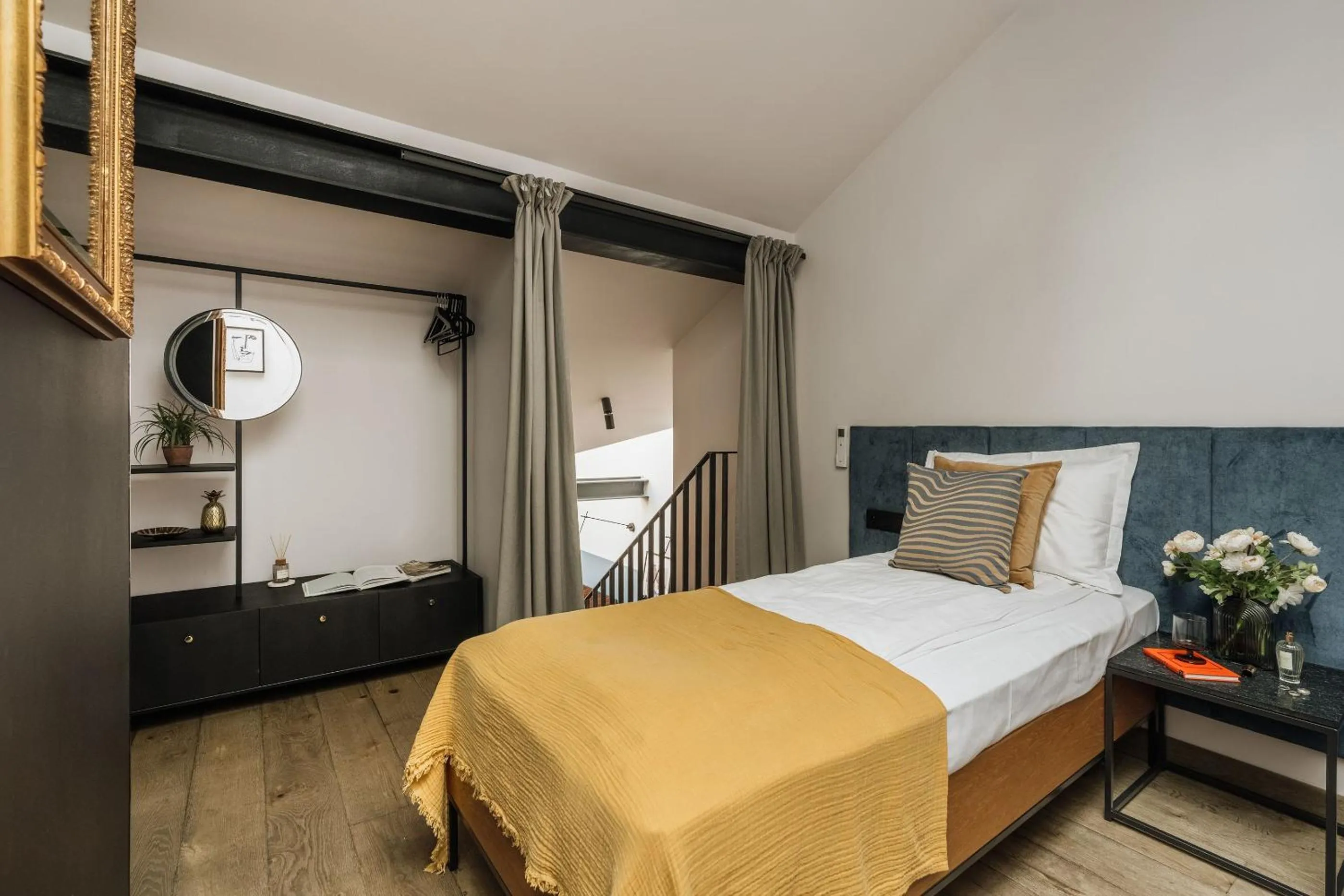 Bed in Stradom 15 - LoftAffair Collection