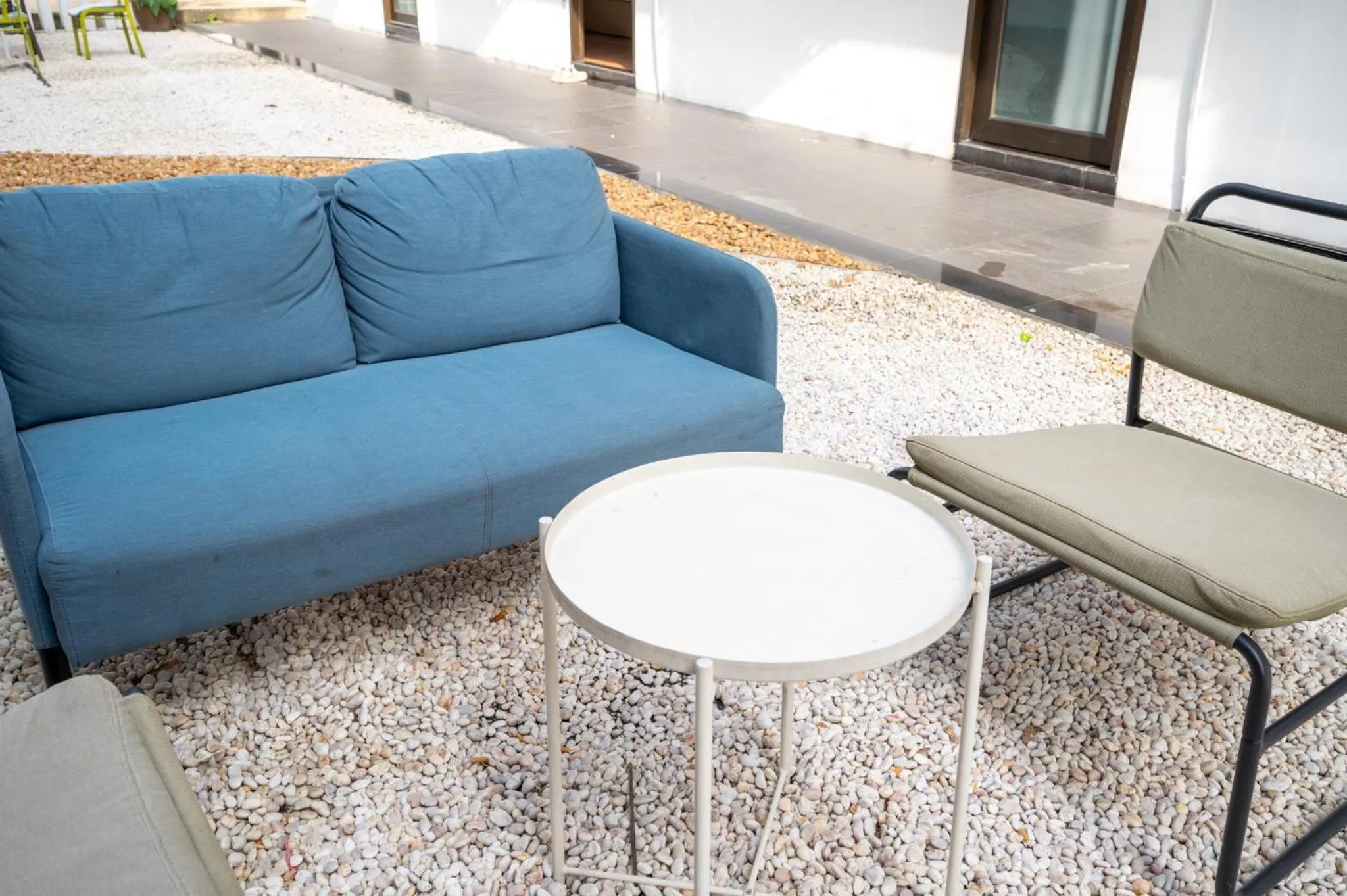 Living room in The President Hotel at Chokchai 4