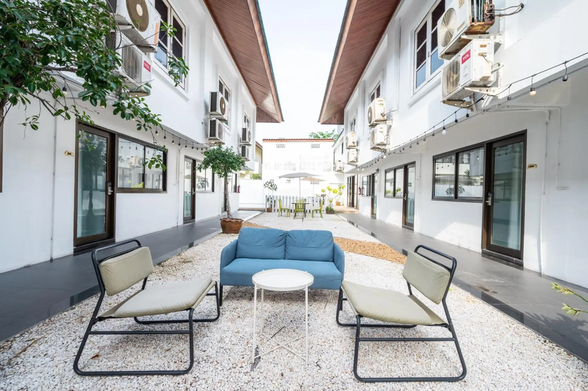 Property building in The President Hotel at Chokchai 4