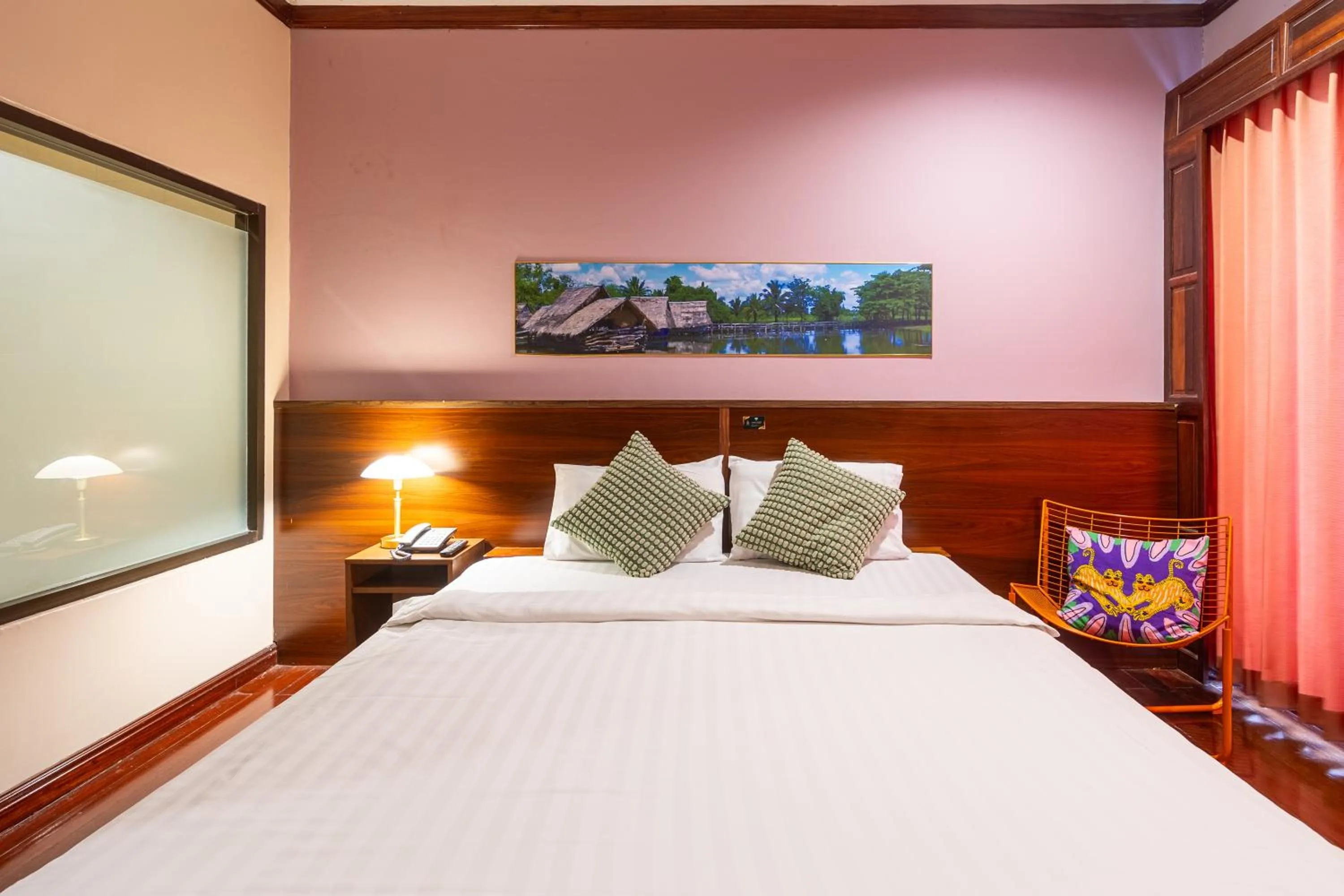 Bed in The President Hotel at Chokchai 4