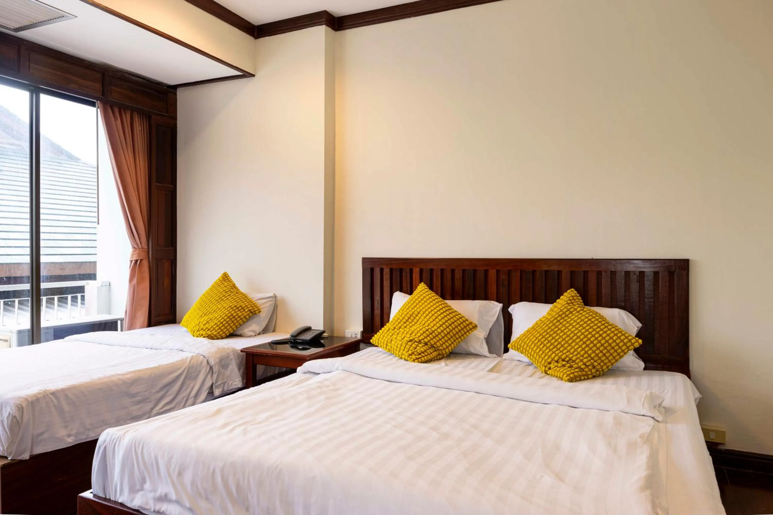 Bed in The President Hotel at Chokchai 4