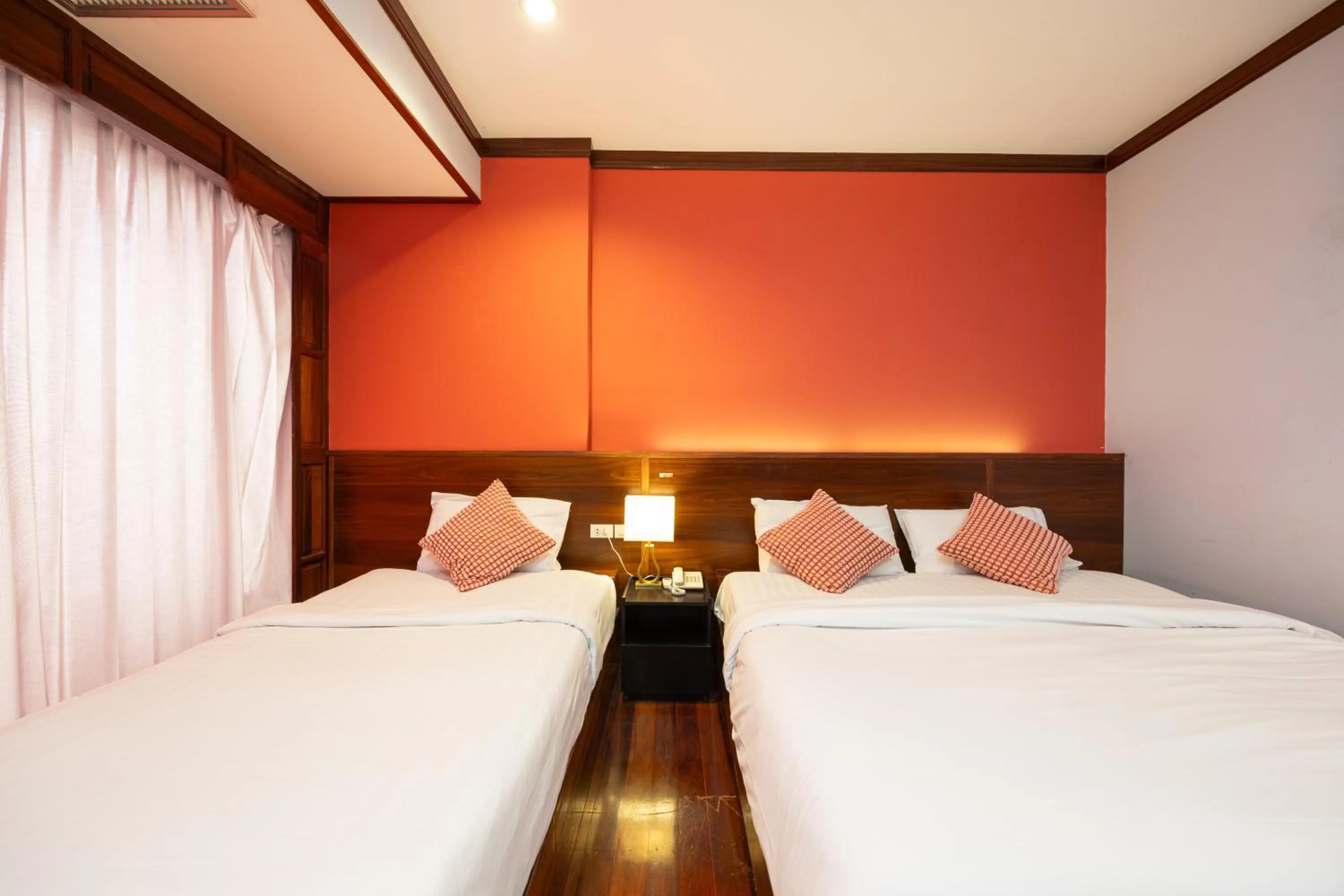 Bed in The President Hotel at Chokchai 4