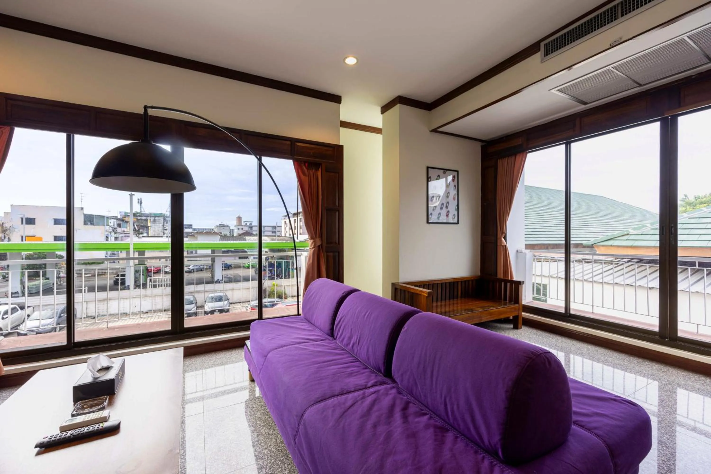 Living room in The President Hotel at Chokchai 4