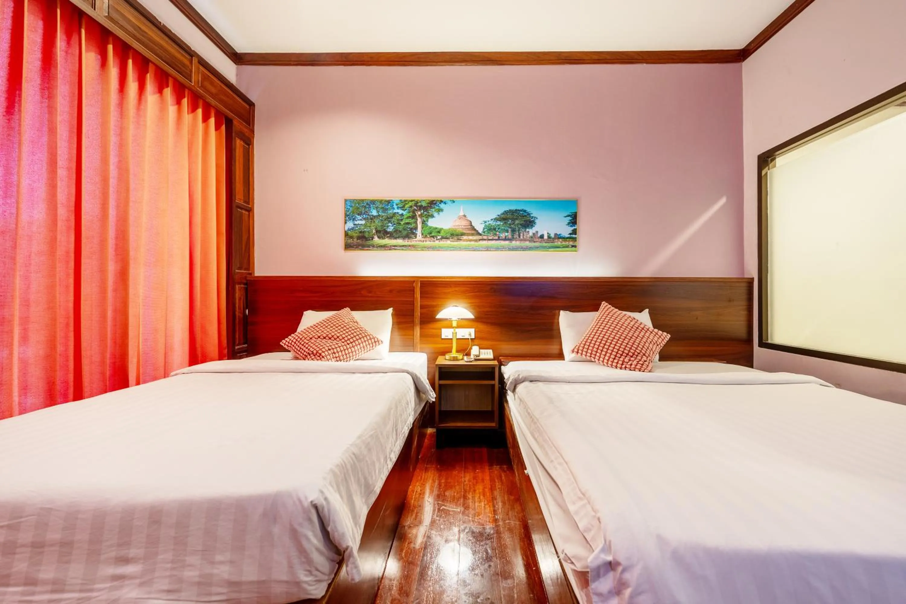 Bed in The President Hotel at Chokchai 4